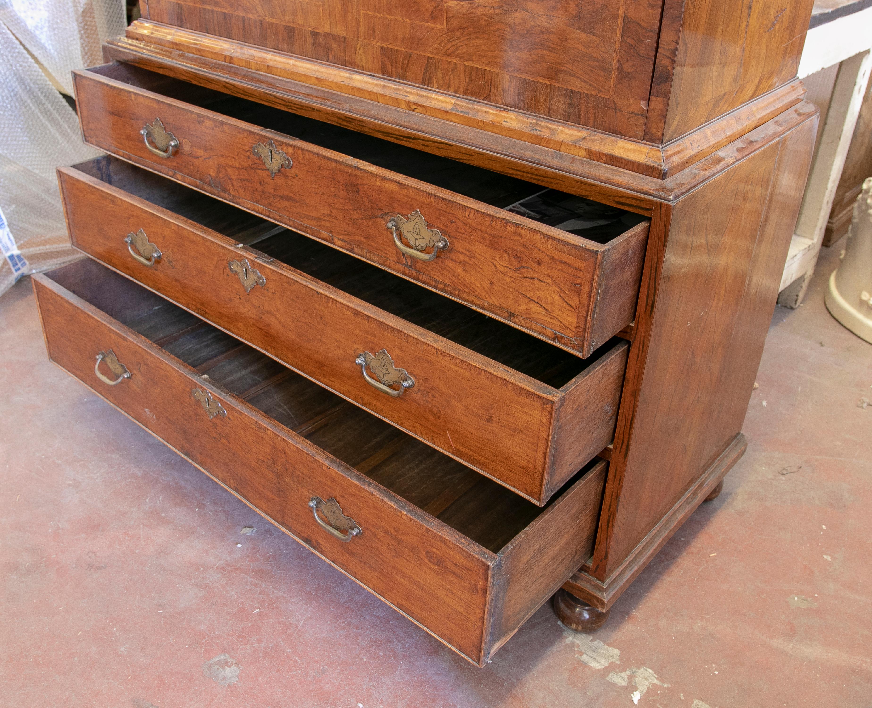 19th Century English Oak Root Writing Desk with Bronze Fittings In Good Condition For Sale In Marbella, ES