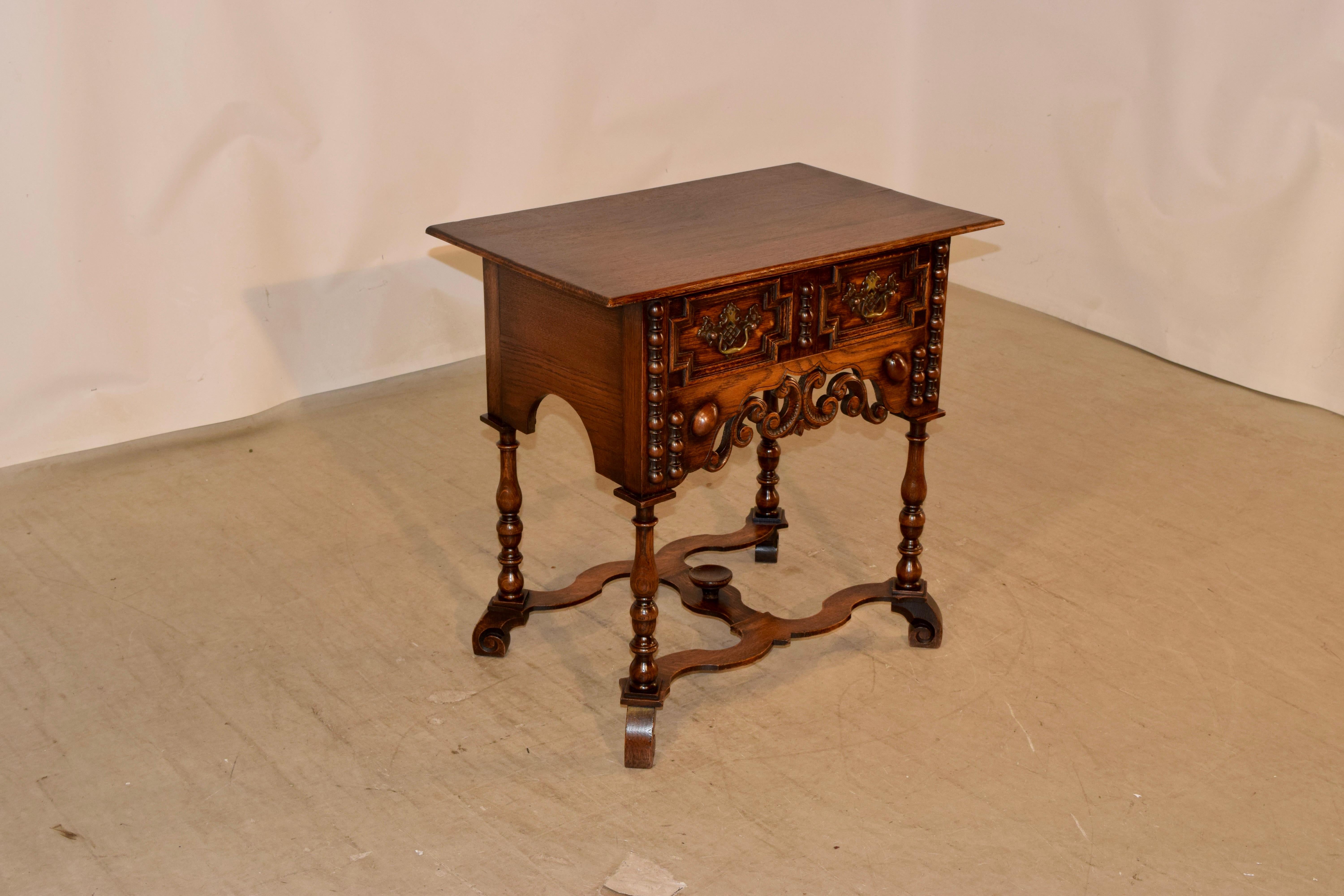 Victorian 19th Century English Oak Side Table For Sale