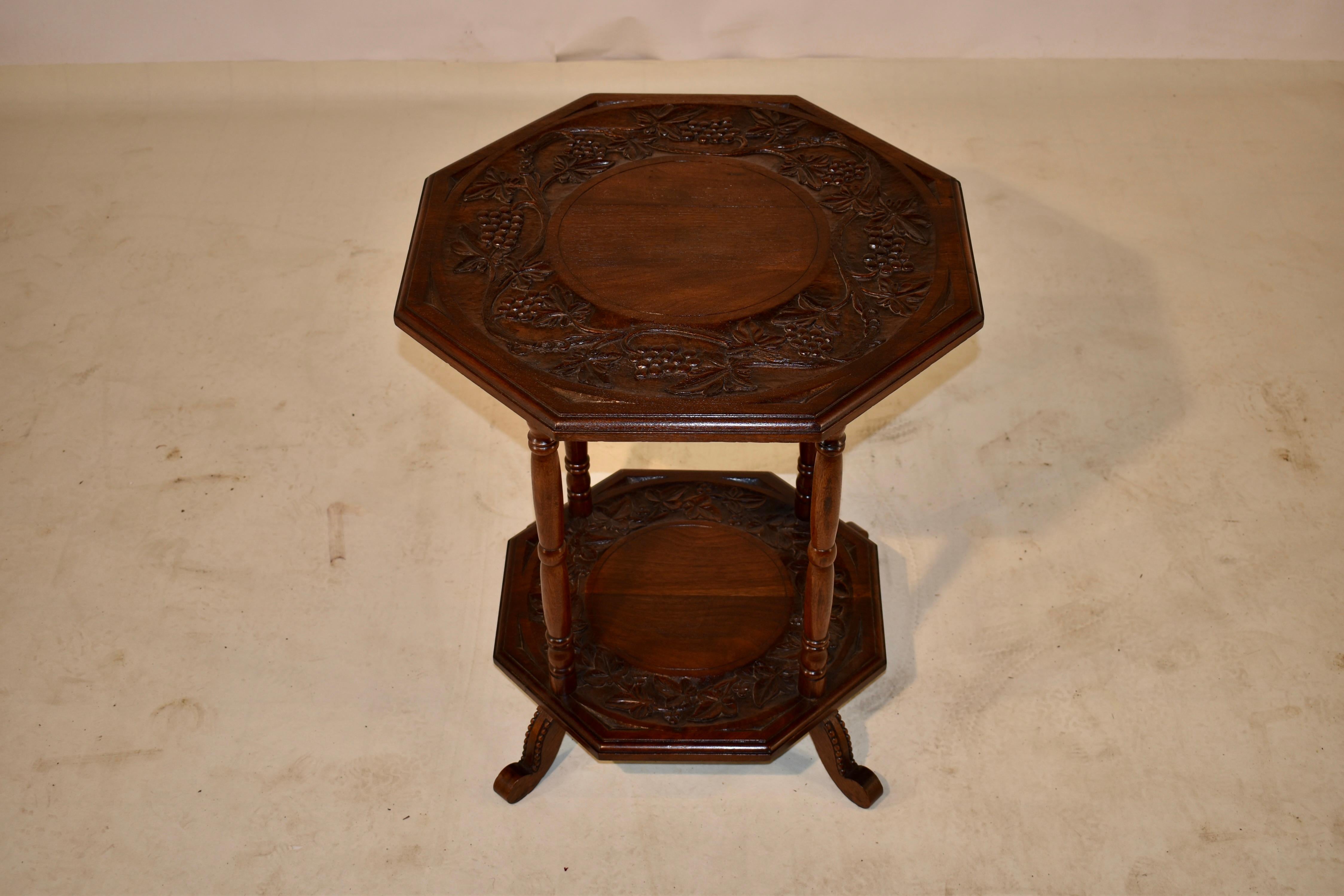 19th Century English Oak Side Table For Sale 2