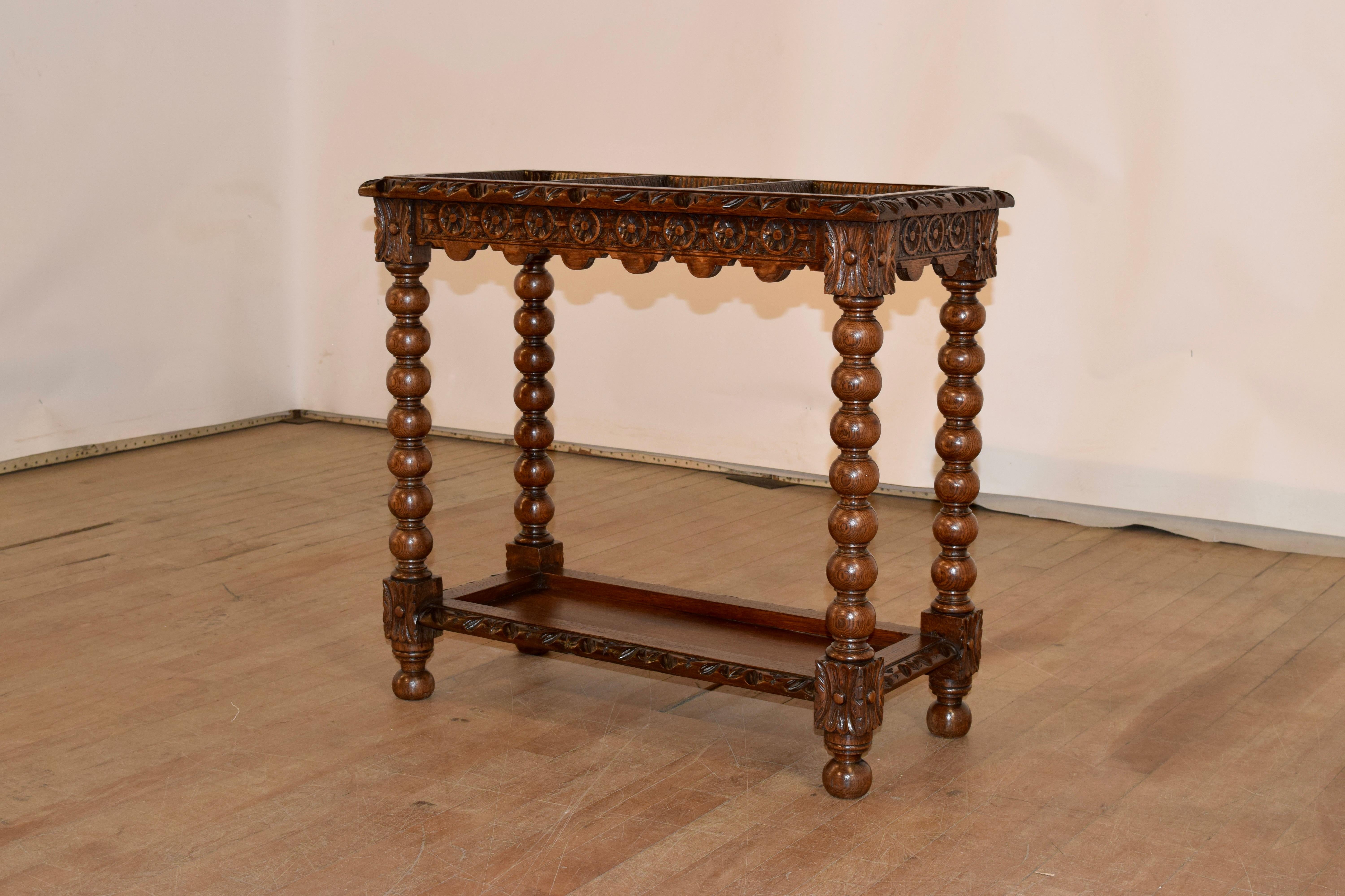 19th Century English Oak Stick Stand In Good Condition For Sale In High Point, NC