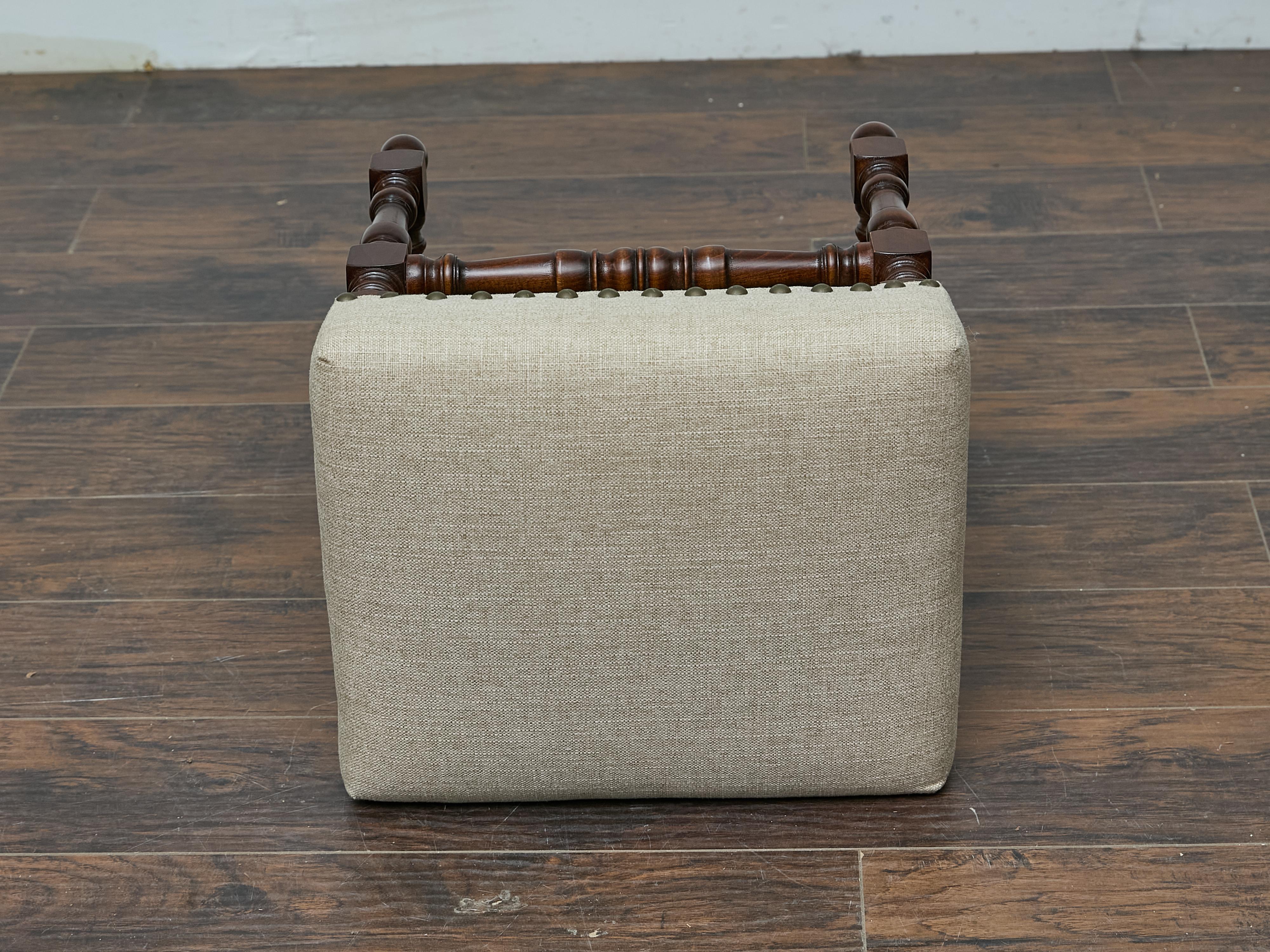 Sgabello inglese del XIX secolo in Oak con rivestimento in lino personalizzato e gambe tornite in vendita 5