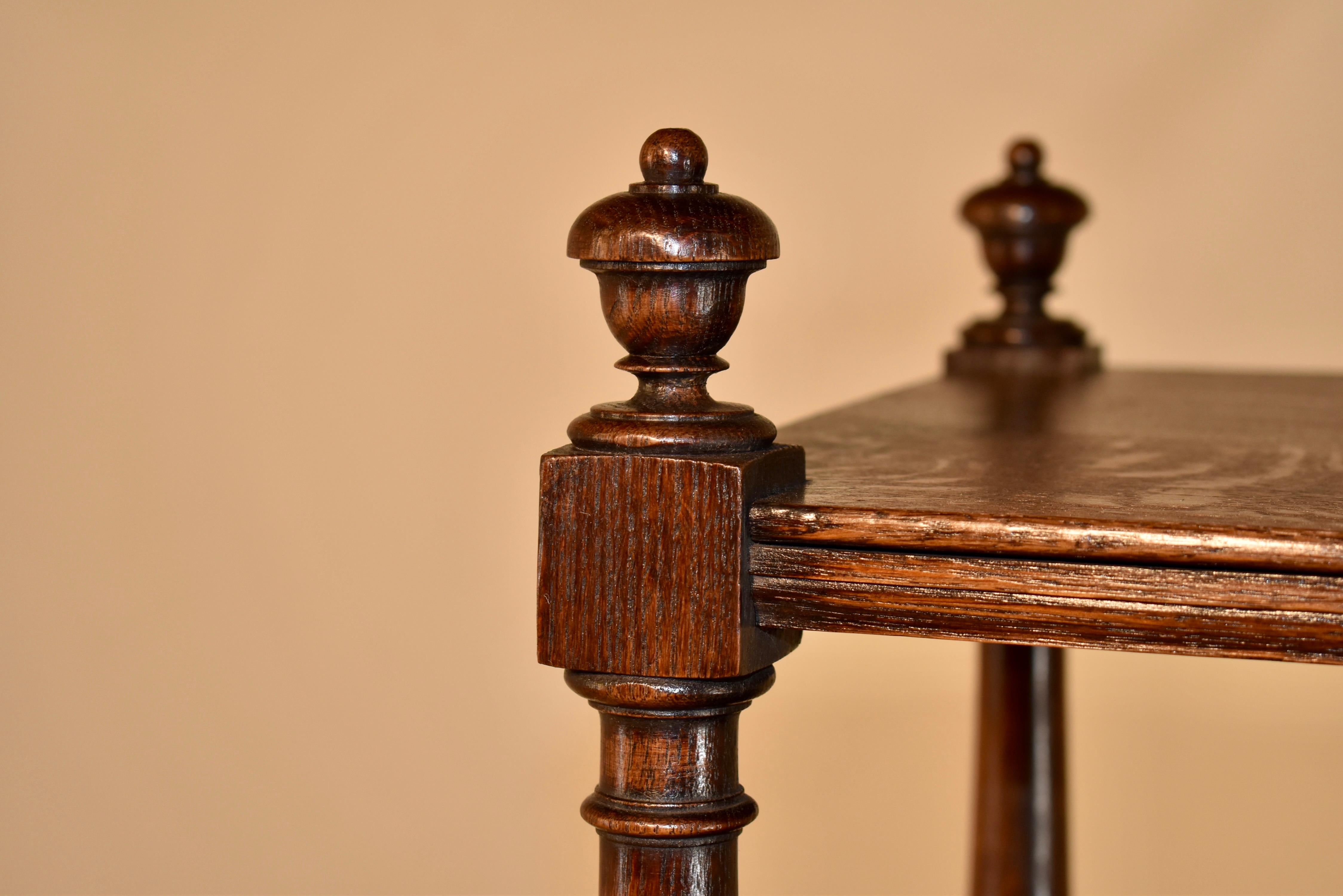Scaffale alto tornito in Oak inglese del XIX secolo in vendita 1