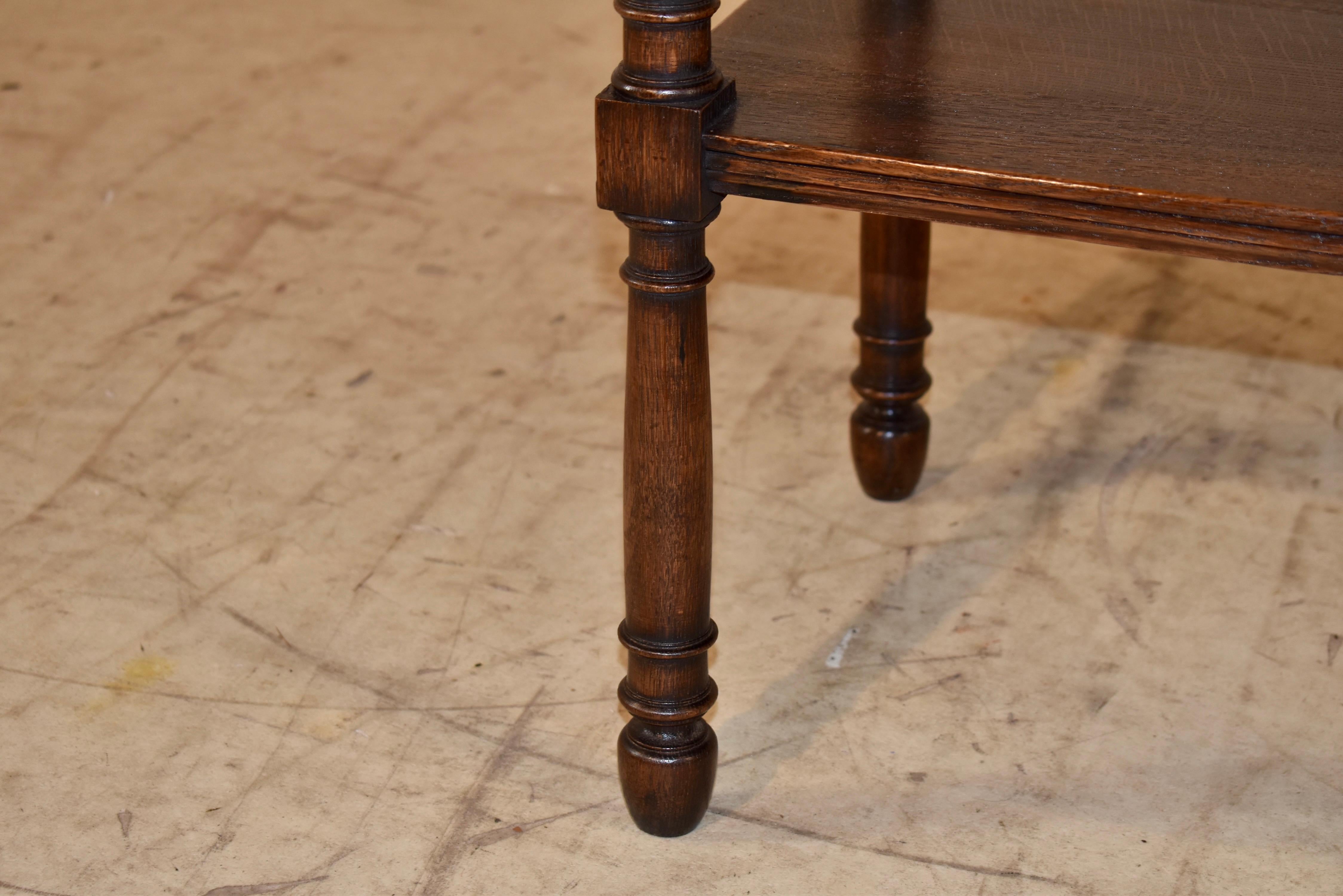 Scaffale alto tornito in Oak inglese del XIX secolo in vendita 2