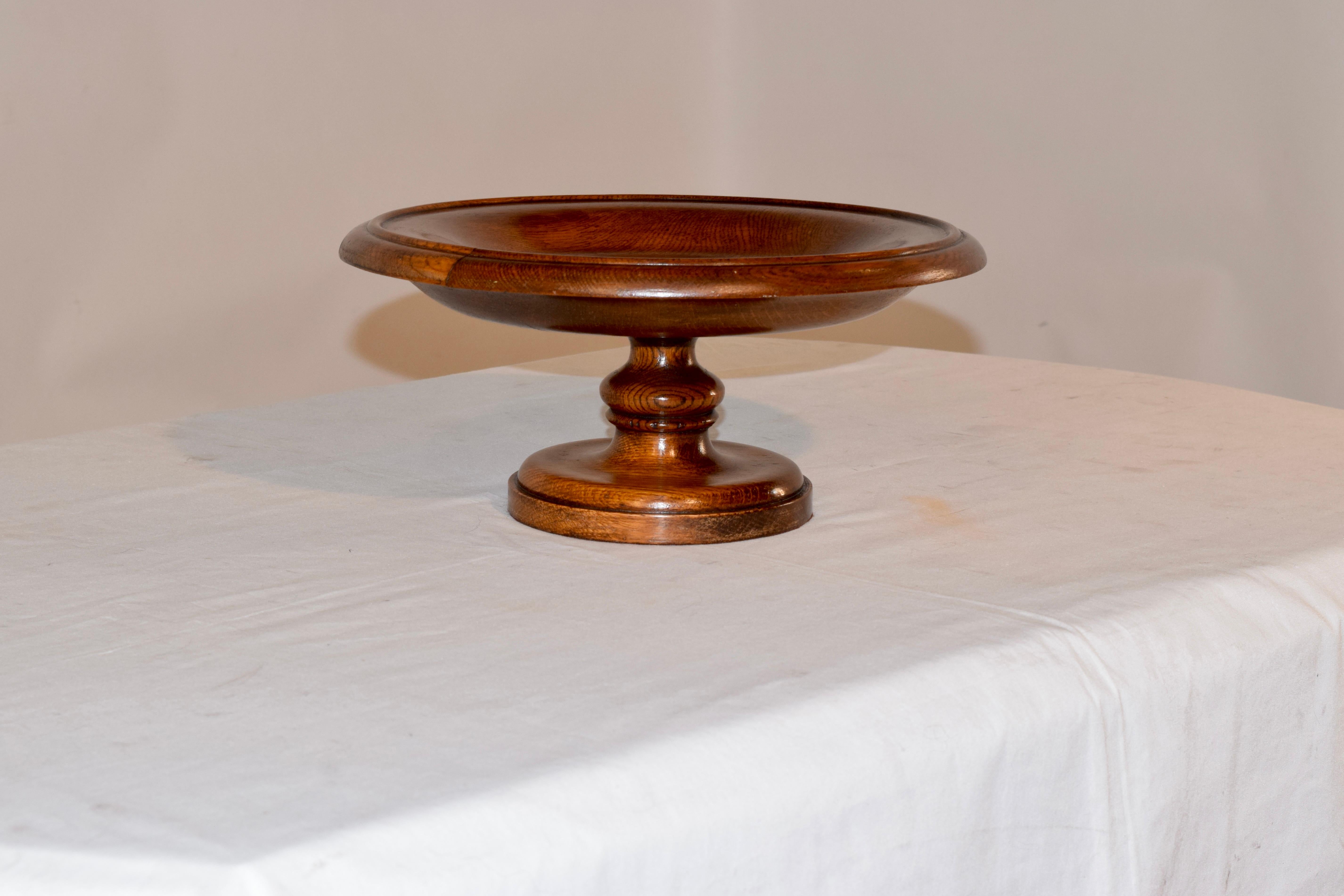 19th Century English Oak Turned Compote In Good Condition In High Point, NC