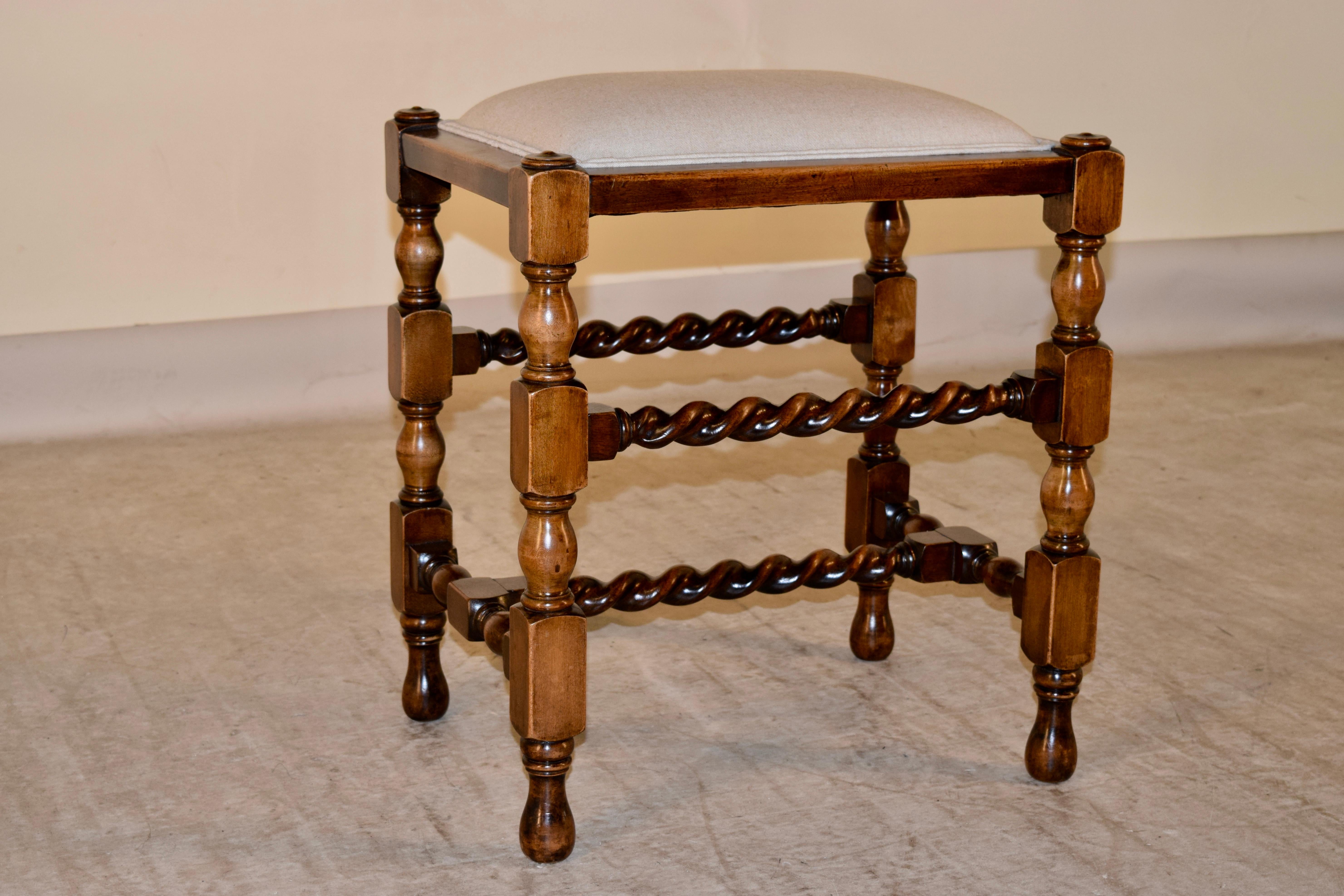 19th Century English Oak Turned Stool In Good Condition In High Point, NC
