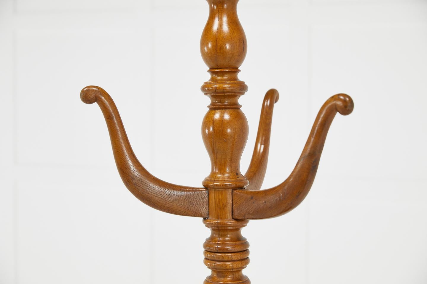 19th Century English Oak Umbrella and Hat Stand In Good Condition For Sale In Husbands Bosworth, Leicestershire