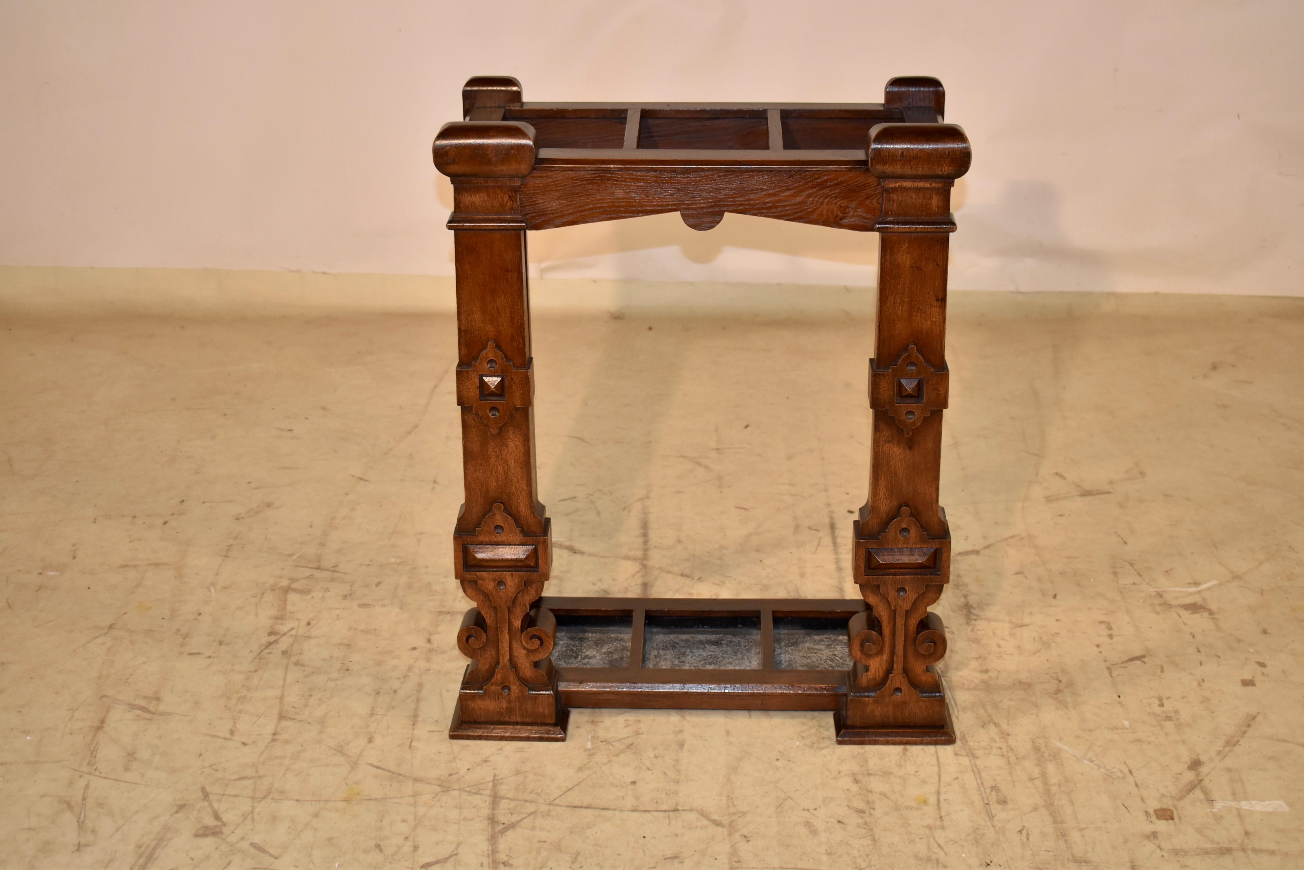 19th Century English Oak Umbrella or Cane Stand In Good Condition For Sale In High Point, NC