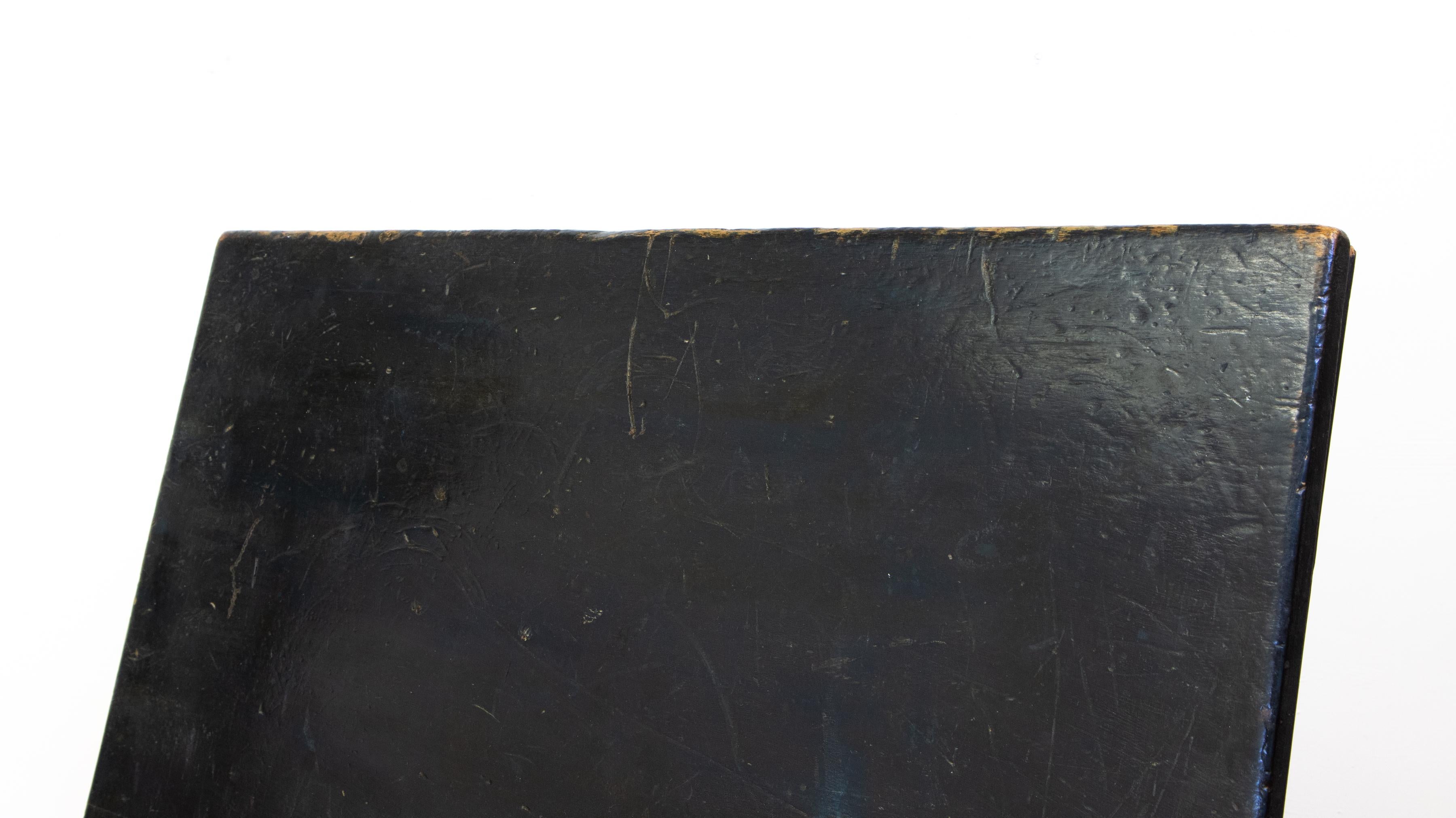 Englische Original bemalte dunkle preußische blaue Deckentruhe aus dem 19. Jahrhundert (Schmiedeeisen) im Angebot