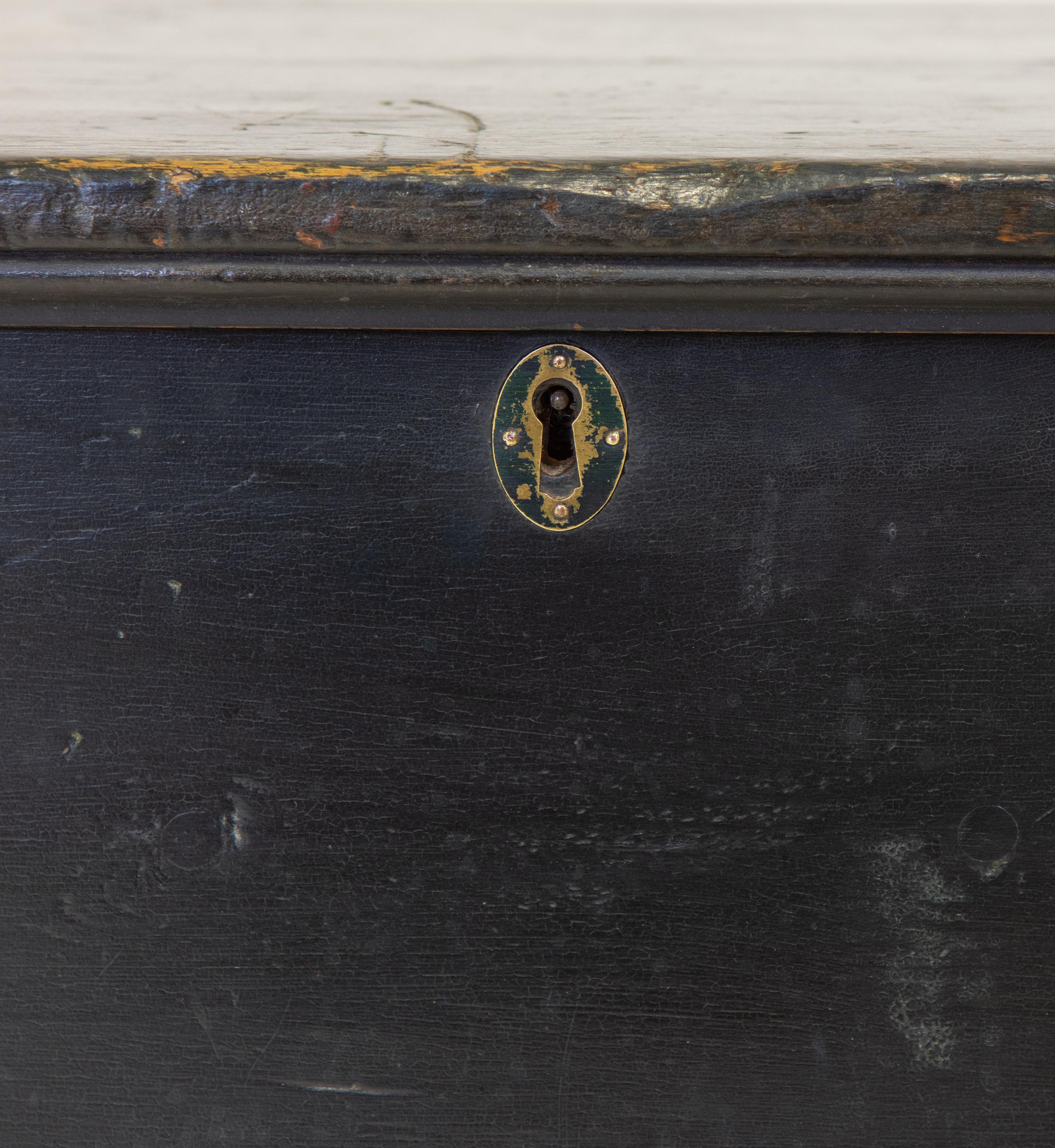 19th Century English Original Painted Dark Prussian Blue Blanket Chest For Sale 1