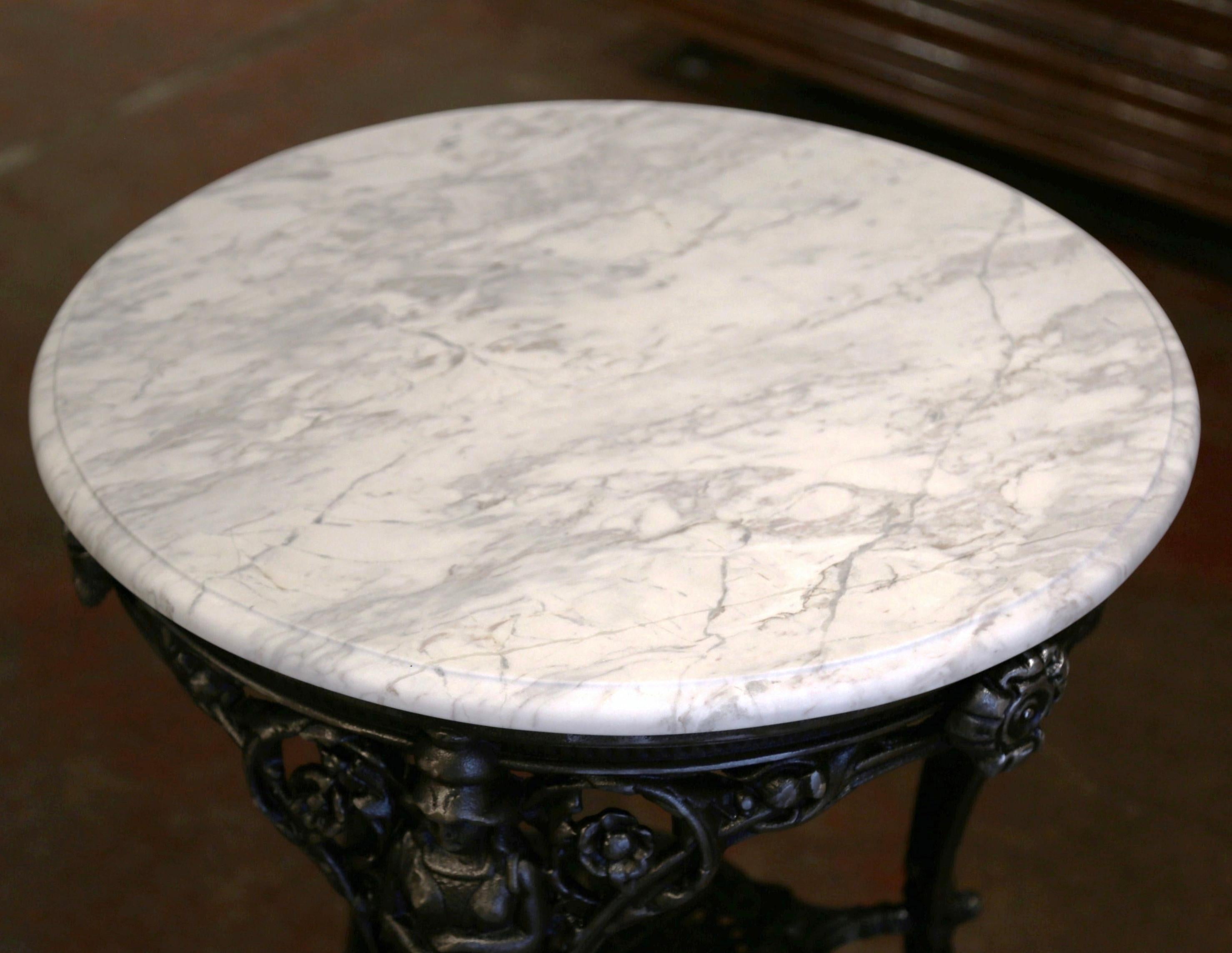 19th Century English Outdoor Polished Iron Pub Gueridon Table with Marble Top In Excellent Condition In Dallas, TX
