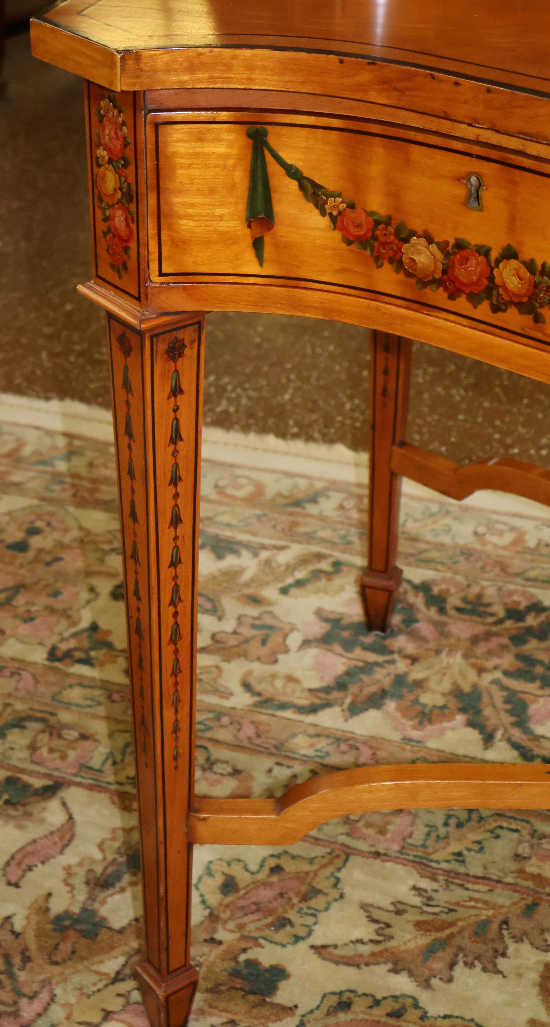 Siglo XIX Escritorio de madera de satén estilo Adam decorado con pintura inglesa en venta 9