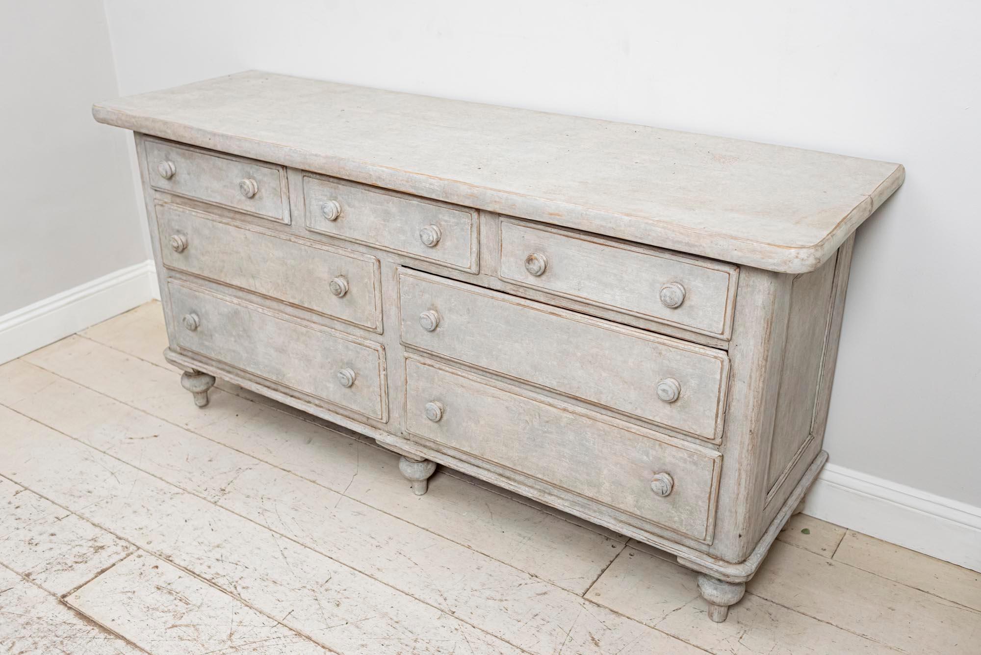 19th Century English Painted Chest of Drawers In Good Condition In London, GB