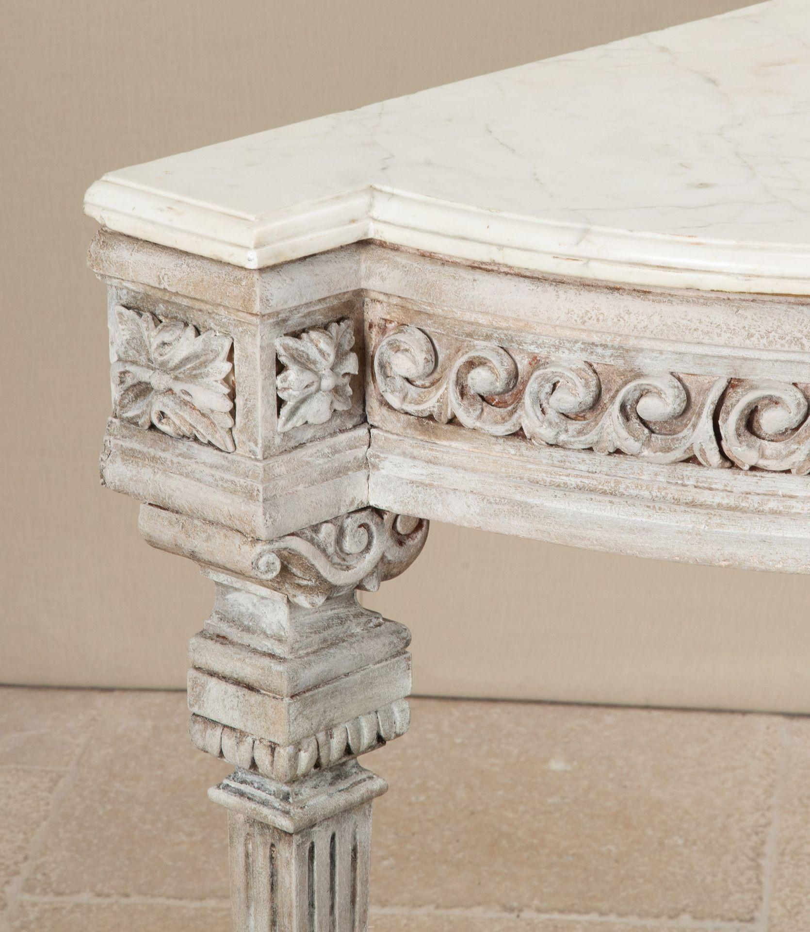 Bois Table console peinte anglaise du 19ème siècle en vente