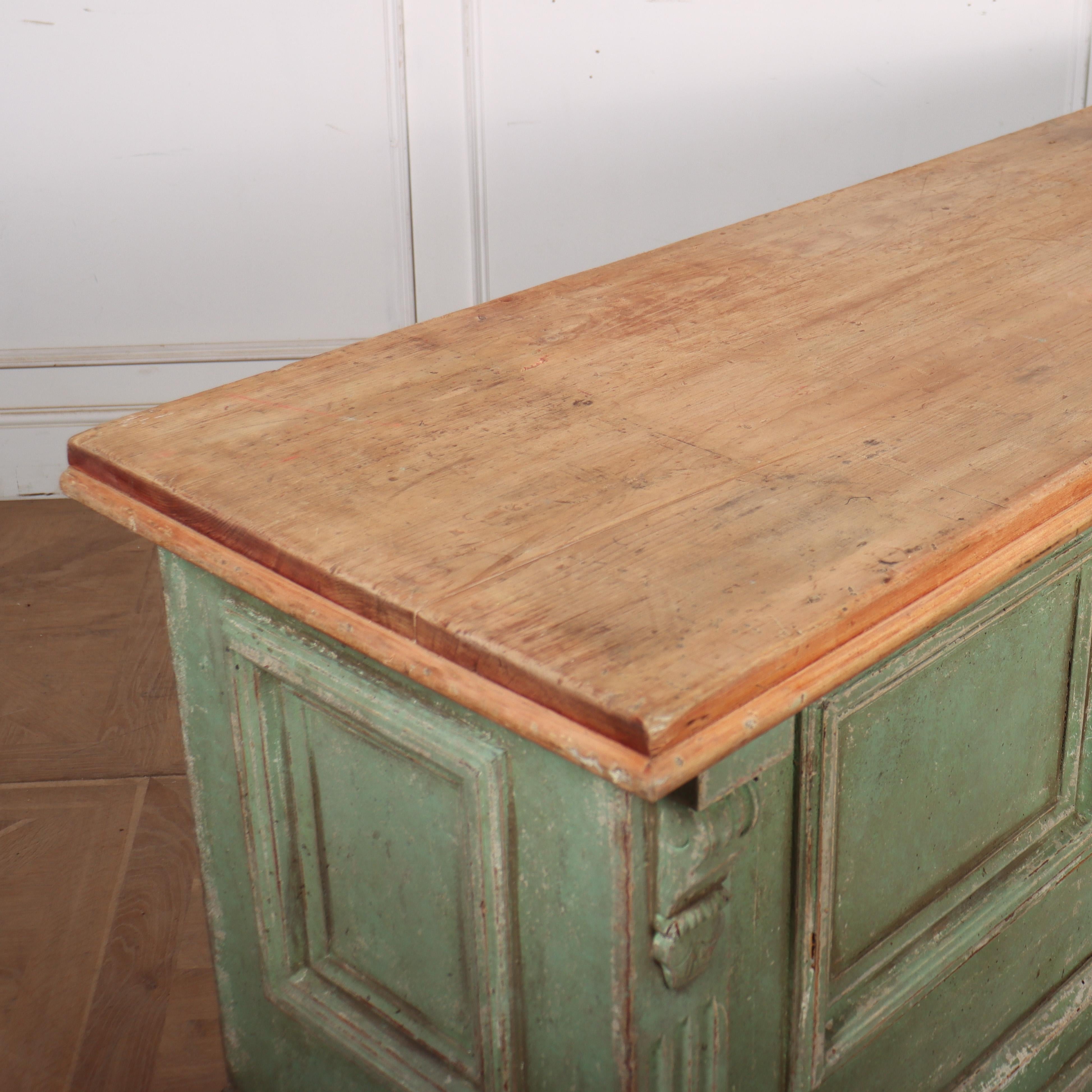 Englischer bemalter Ladentisch des 19. Jahrhunderts im Angebot 11