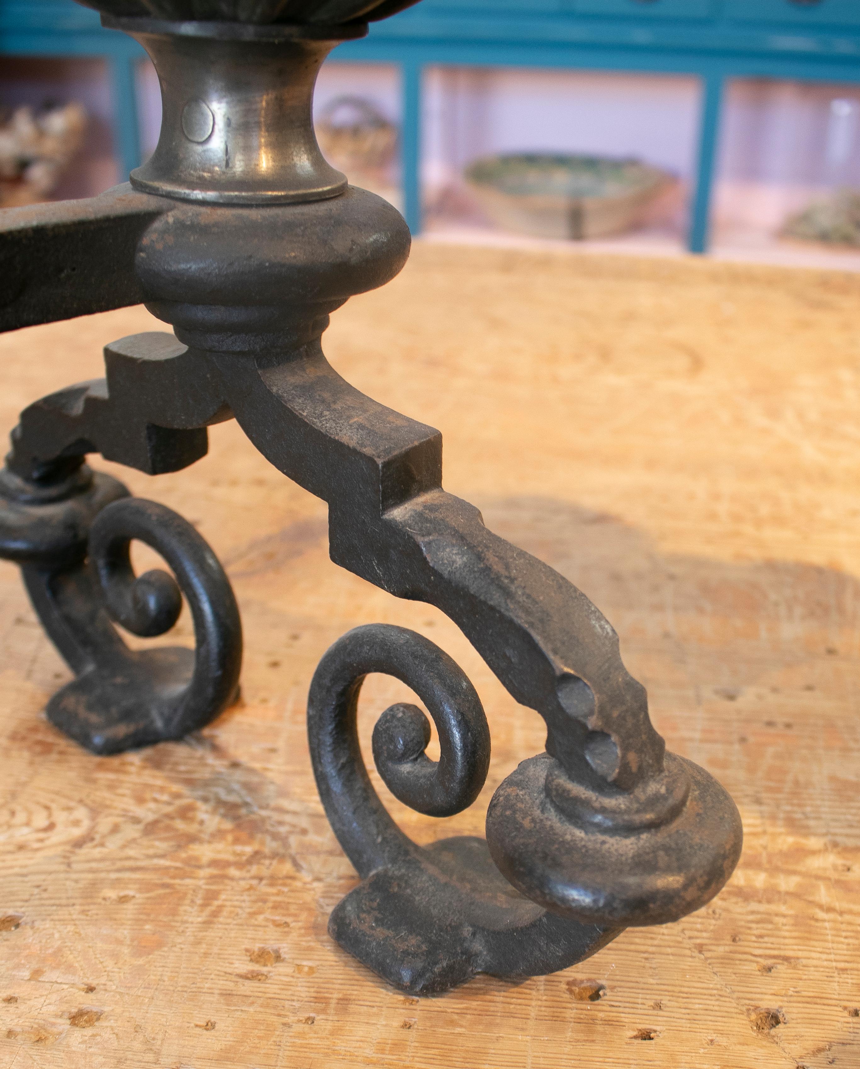 19th Century English Pair of Bronze and Iron Fireplace Andiron Firedogs For Sale 3