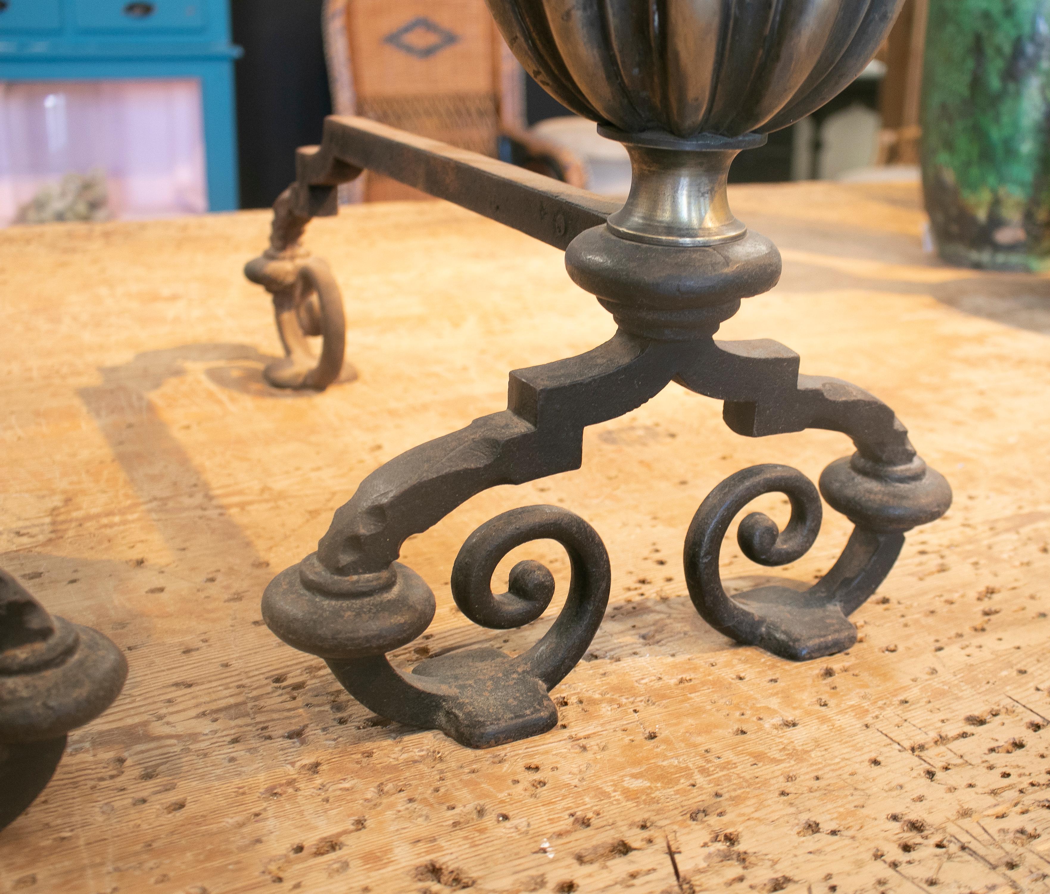 19th Century English Pair of Bronze and Iron Fireplace Andiron Firedogs For Sale 12