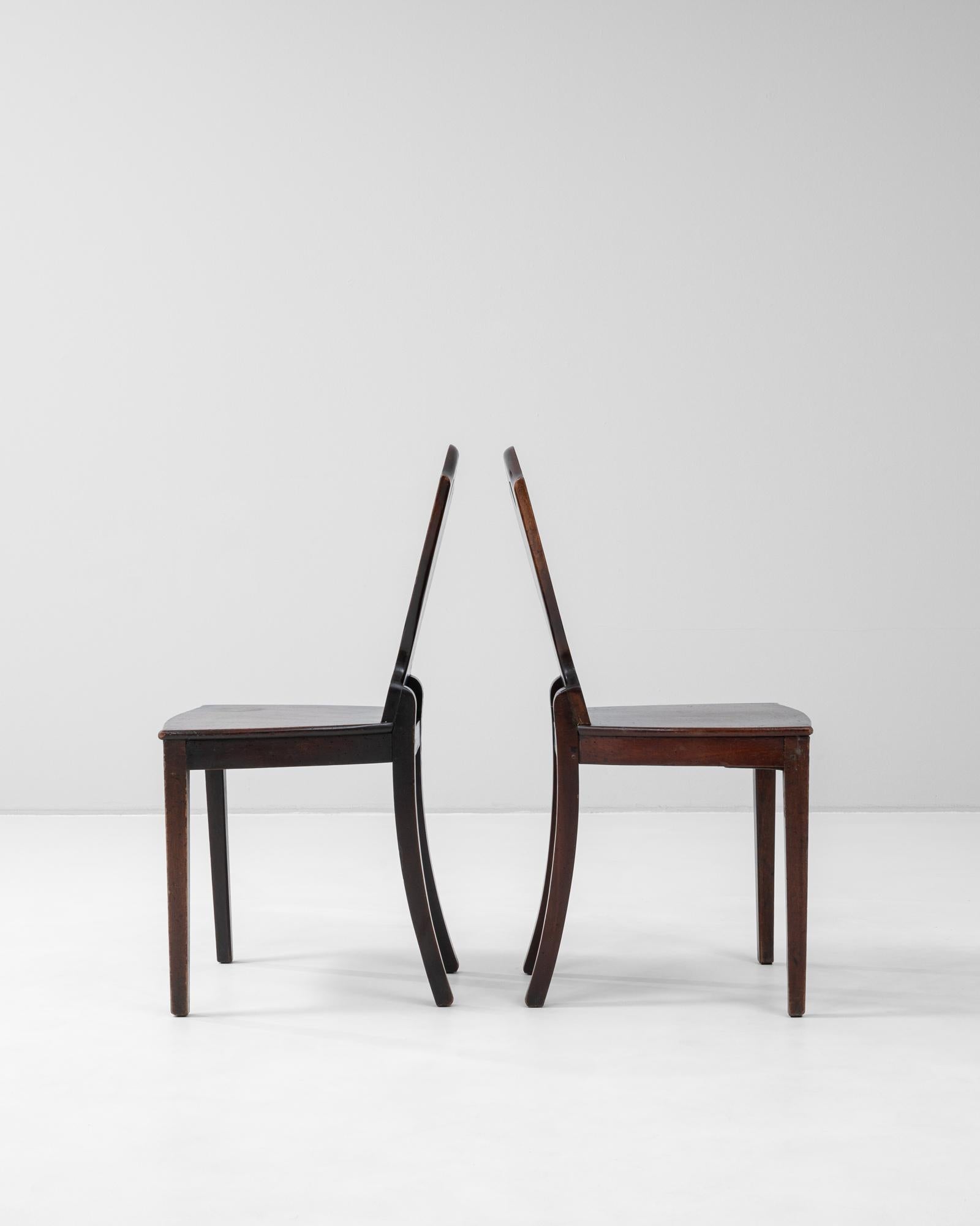 19th Century English Pair Of Chairs For Sale 1