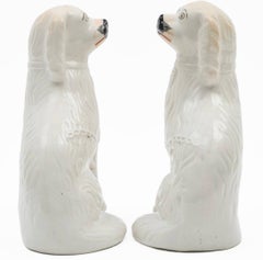 19th Century English Pair of Porcelain Staffordshire Spaniels Dogs Large