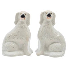 19th Century English Pair of Porcelain Staffordshire Spaniels Dogs Large