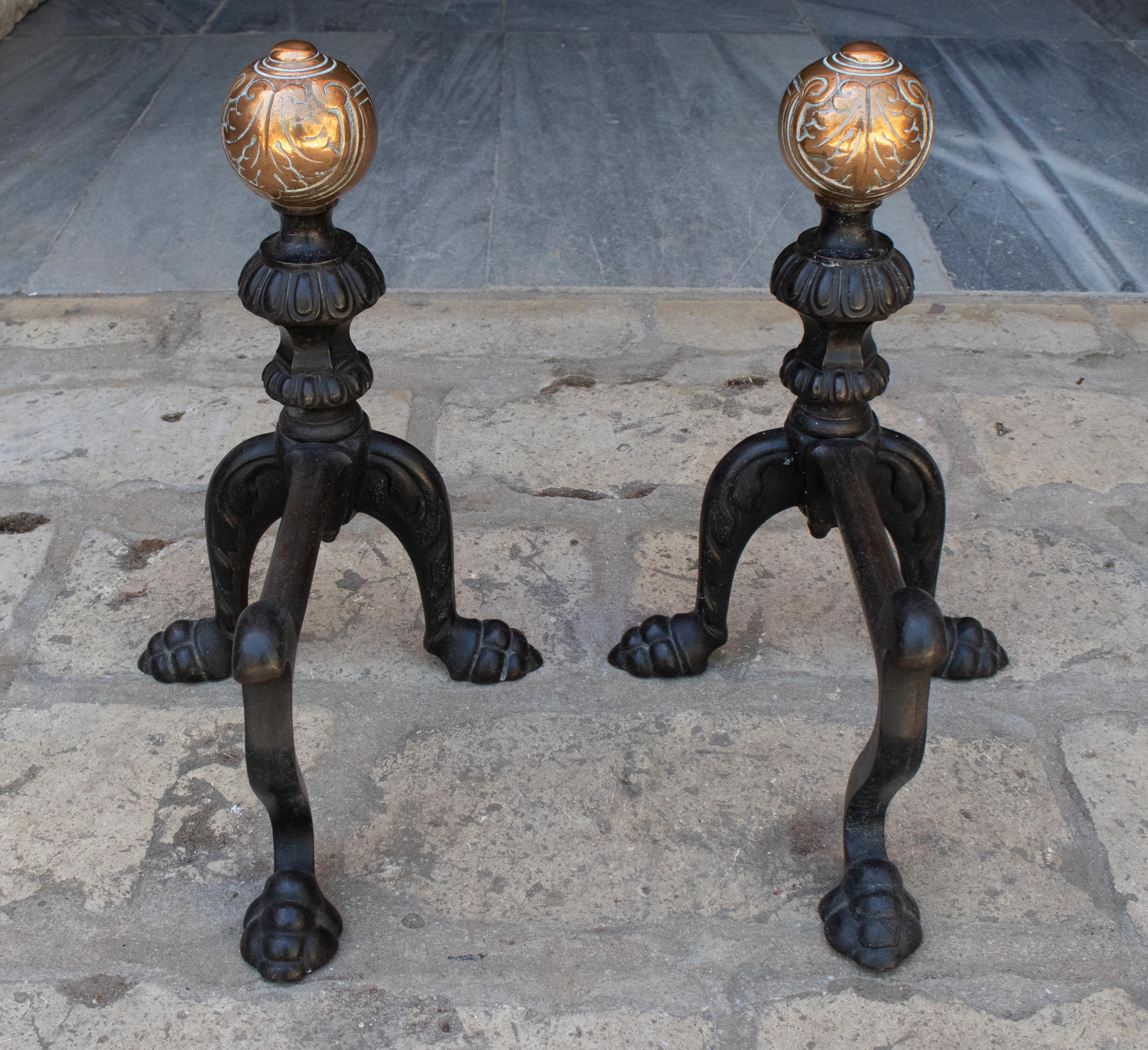 Bronze 19th Century English Pair of Wrought Iron Grates with Brass Fittings