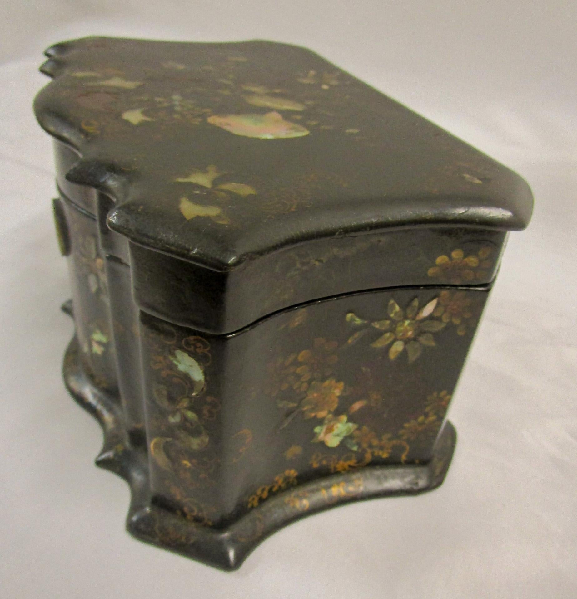 19th Century English Papier Mâché Tea Caddy with Abalone Inlay 4