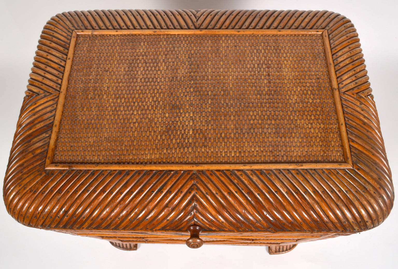 Anglo-Indian 19th Century English Patterned Bamboo and Raffia Weave Covered Storage Box