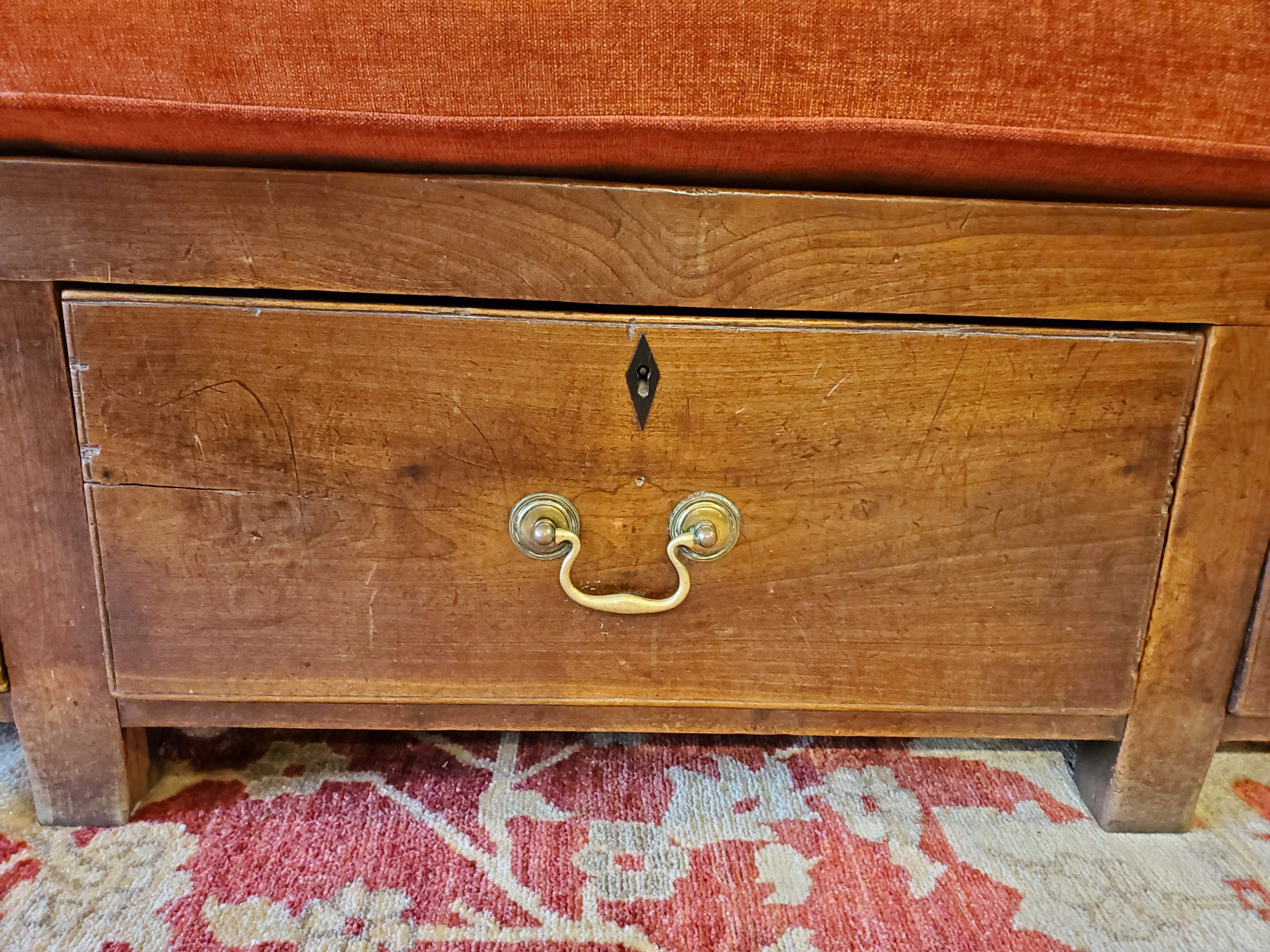 19th Century English Oak Bench with Three Drawers and Persimmon Upholstery For Sale 5