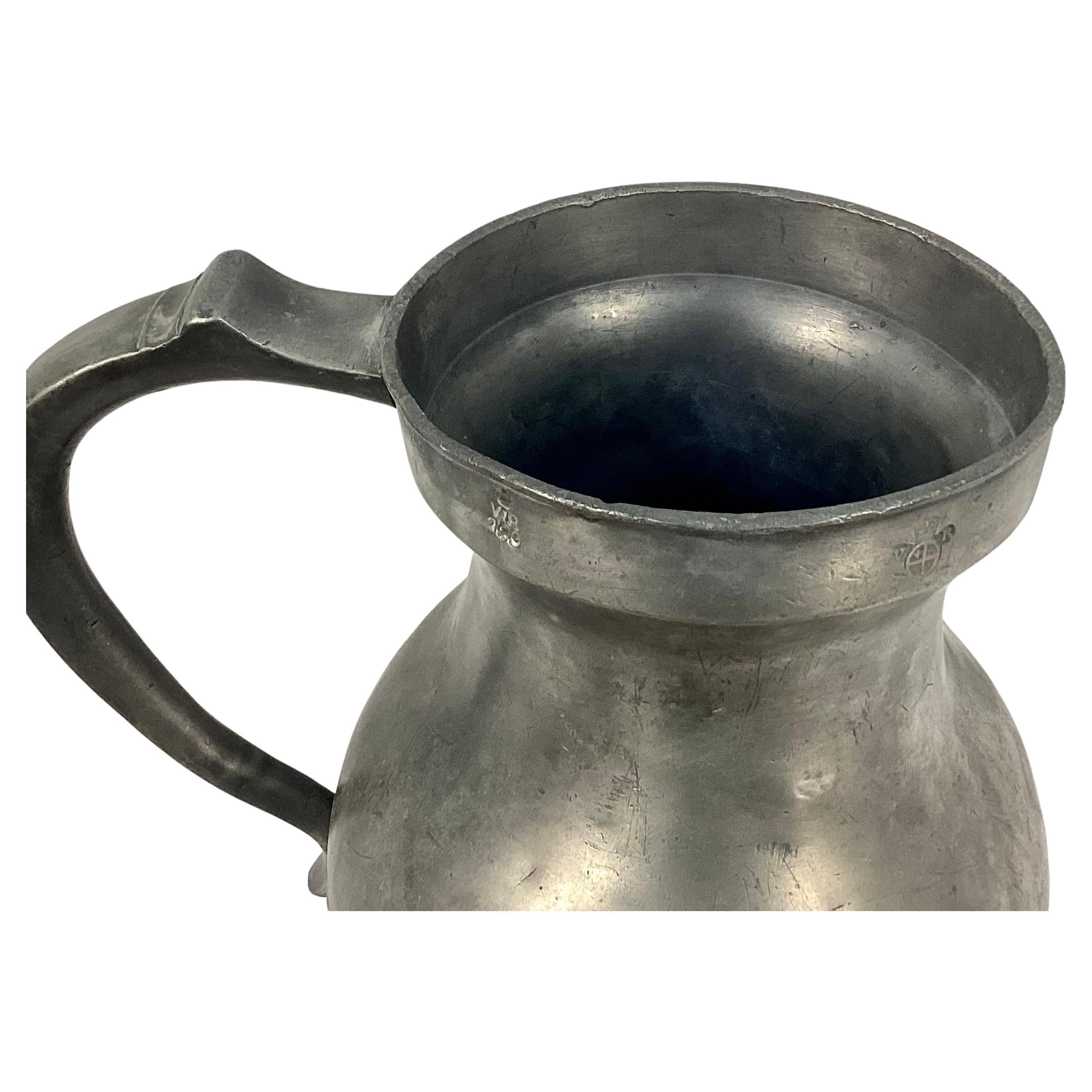 19th Century English Pewter Gallon Measuring Pitcher In Good Condition For Sale In Bradenton, FL