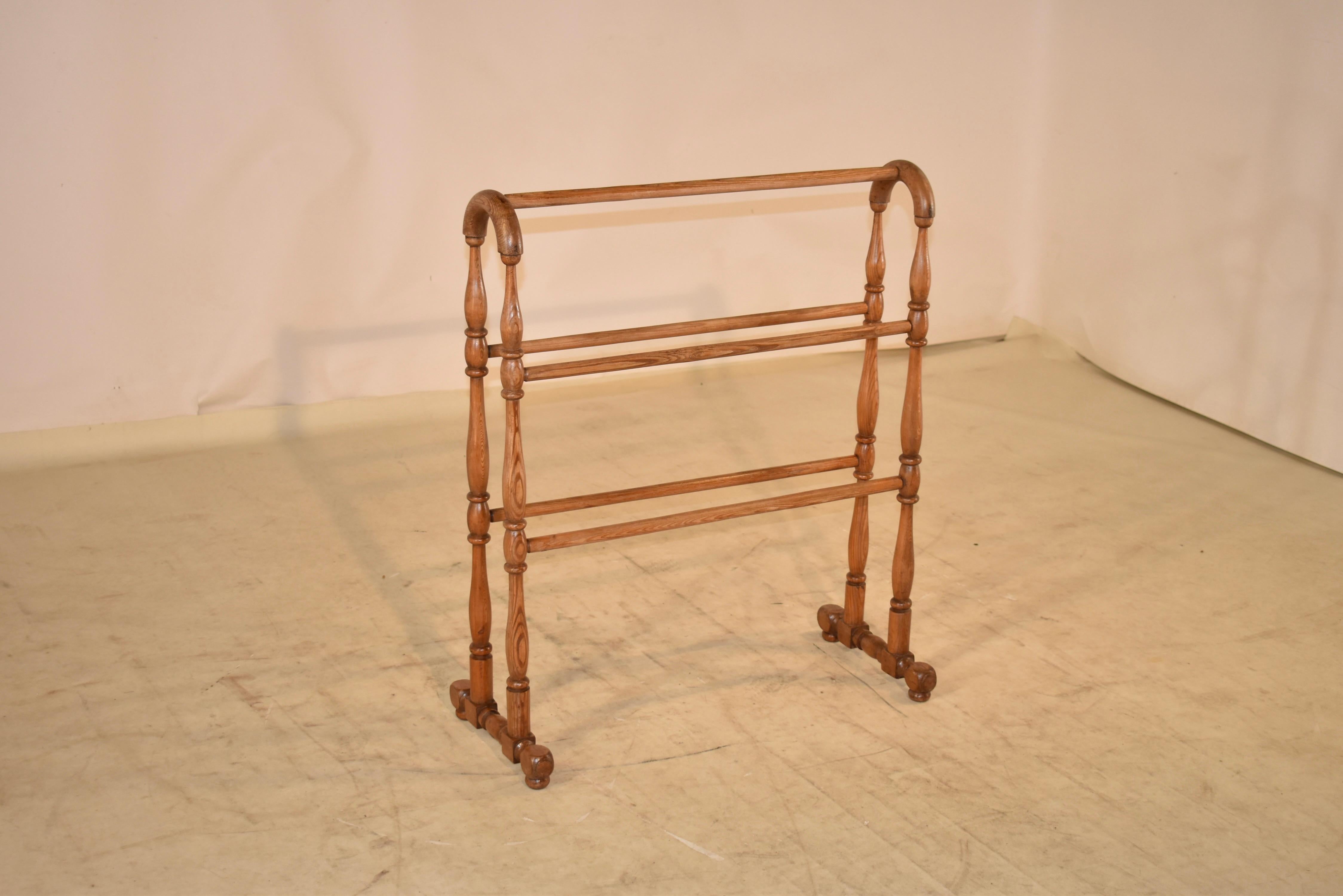 Victorian 19th Century English Pine Blanket Stand