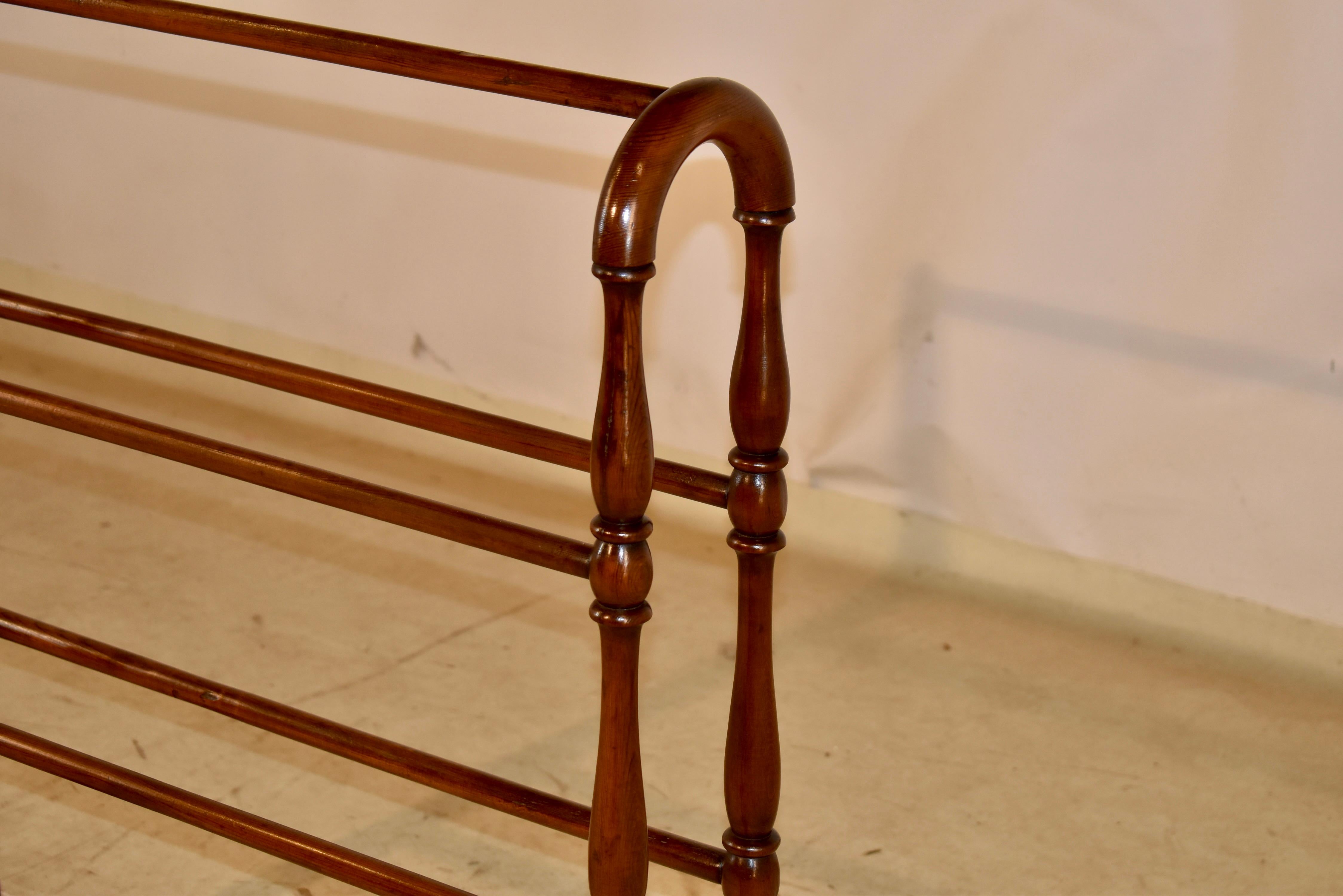 Porte-couverture en pin anglais du XIXe siècle en vente 1