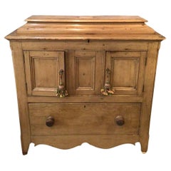 19th century English pine buffet/cupboard with drawers and compartment