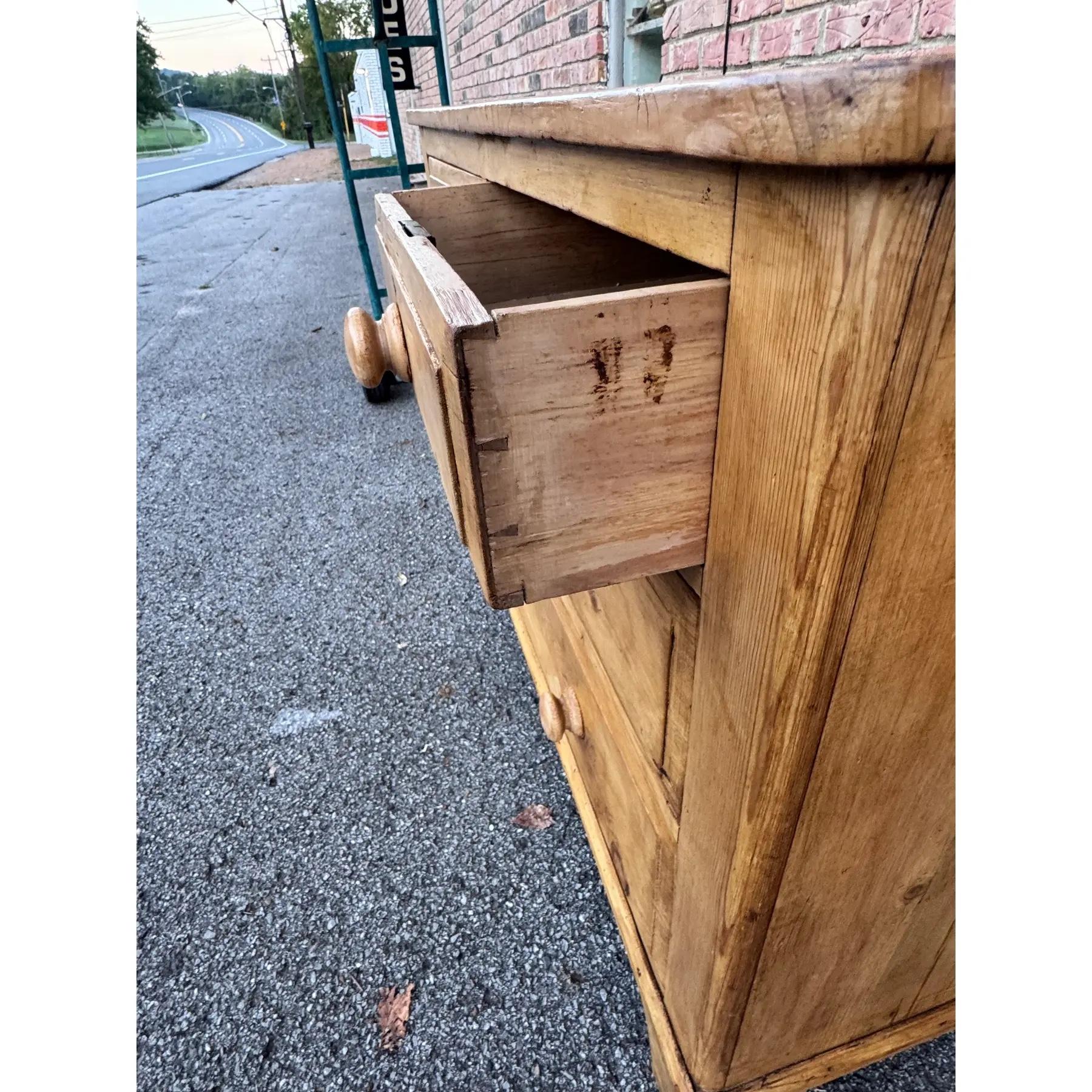 19th Century English Pine Chest Drawers For Sale 7