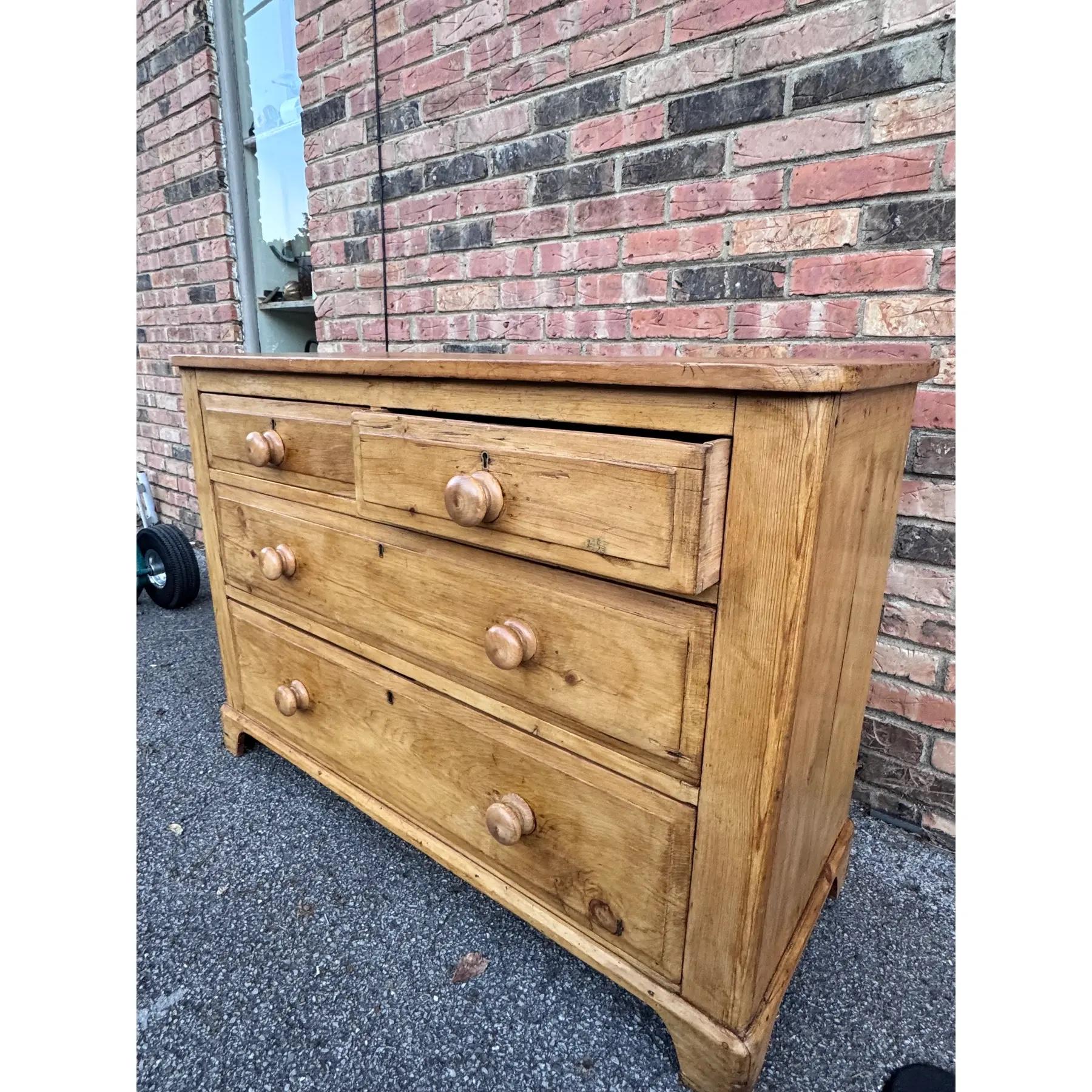 19th Century English Pine Chest Drawers For Sale 8