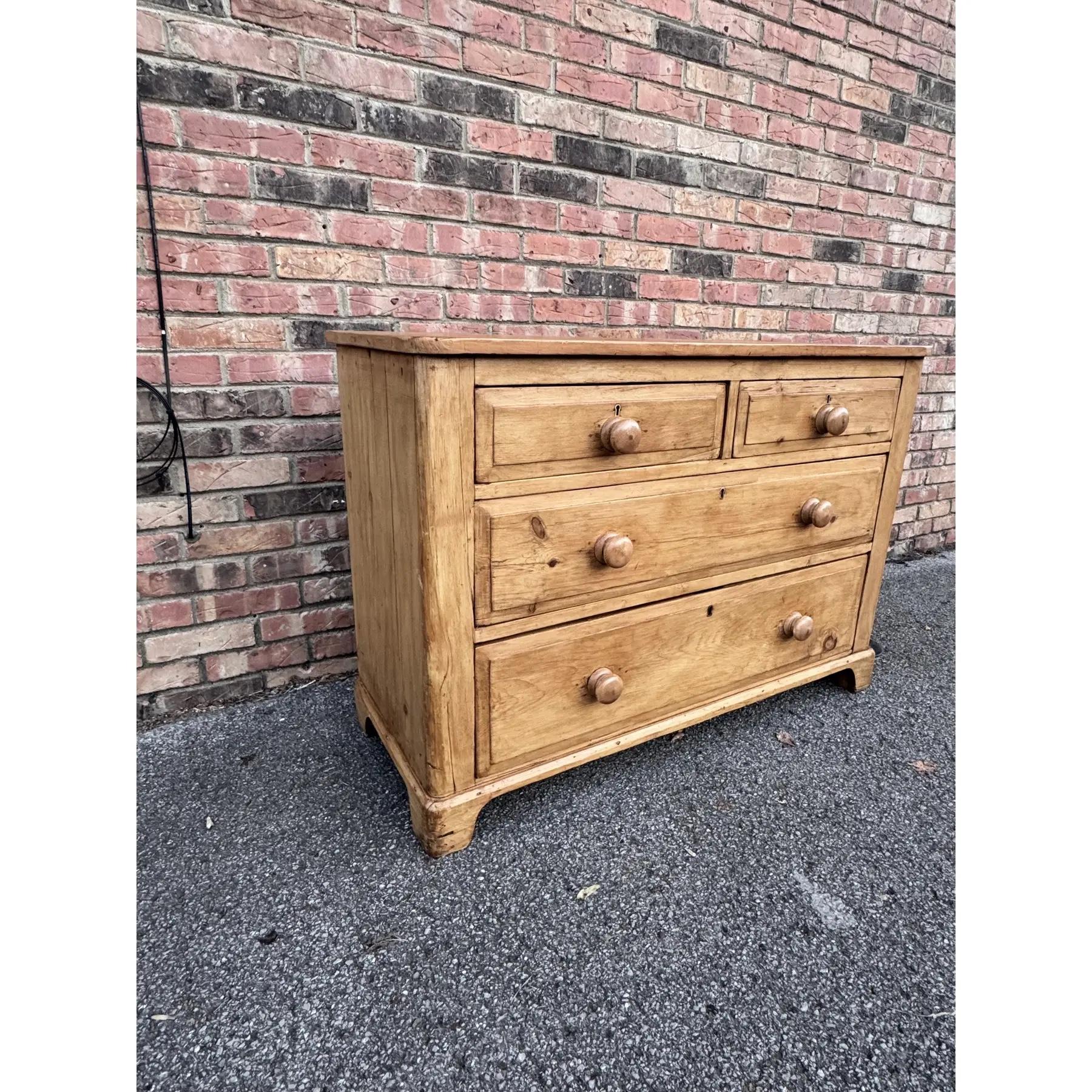19th Century English Pine Chest Drawers For Sale 4