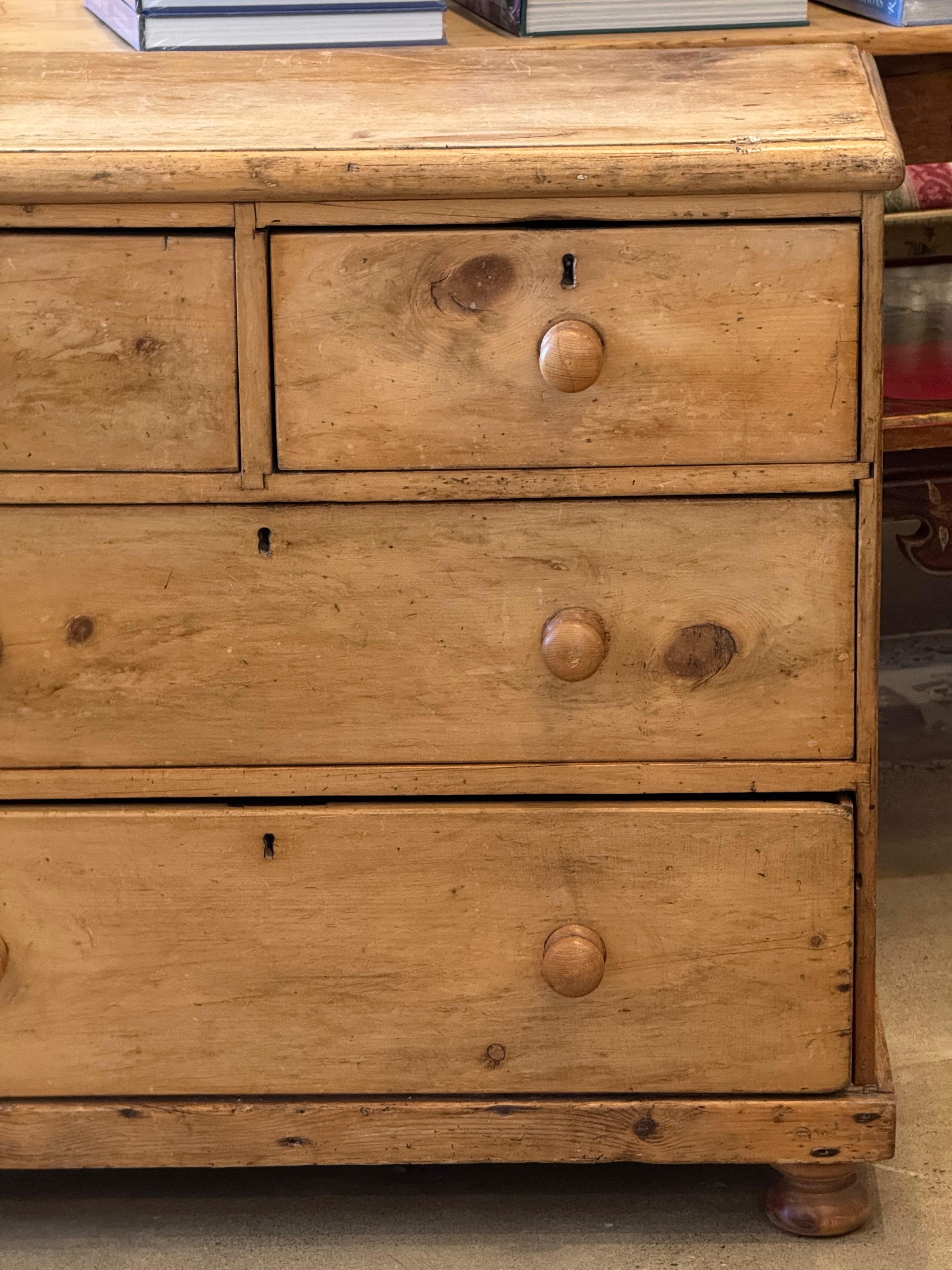 19th-Century English Pine Chest In Good Condition In Charlottesville, VA