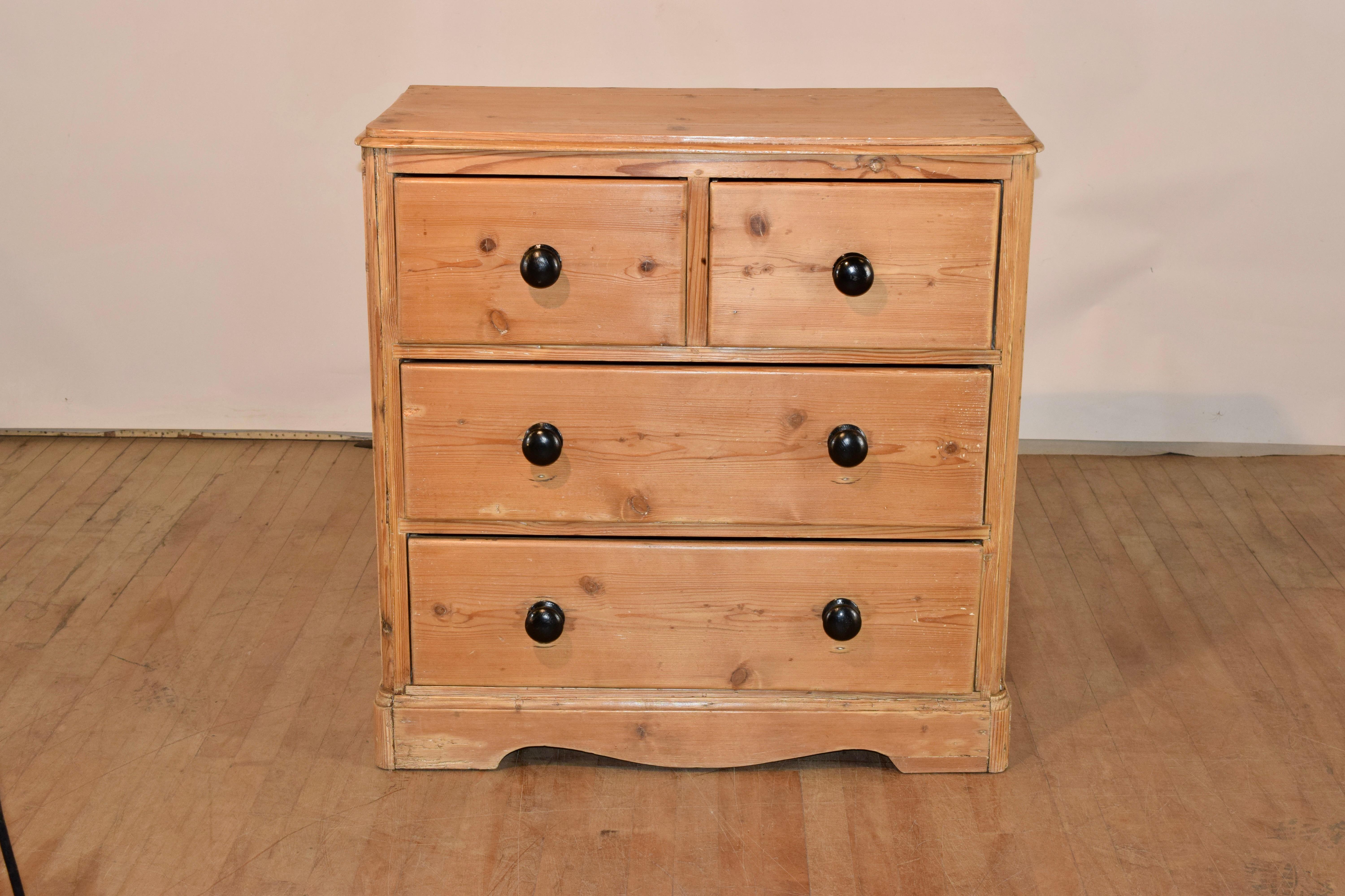 19th Century English Pine Chest In Good Condition For Sale In High Point, NC