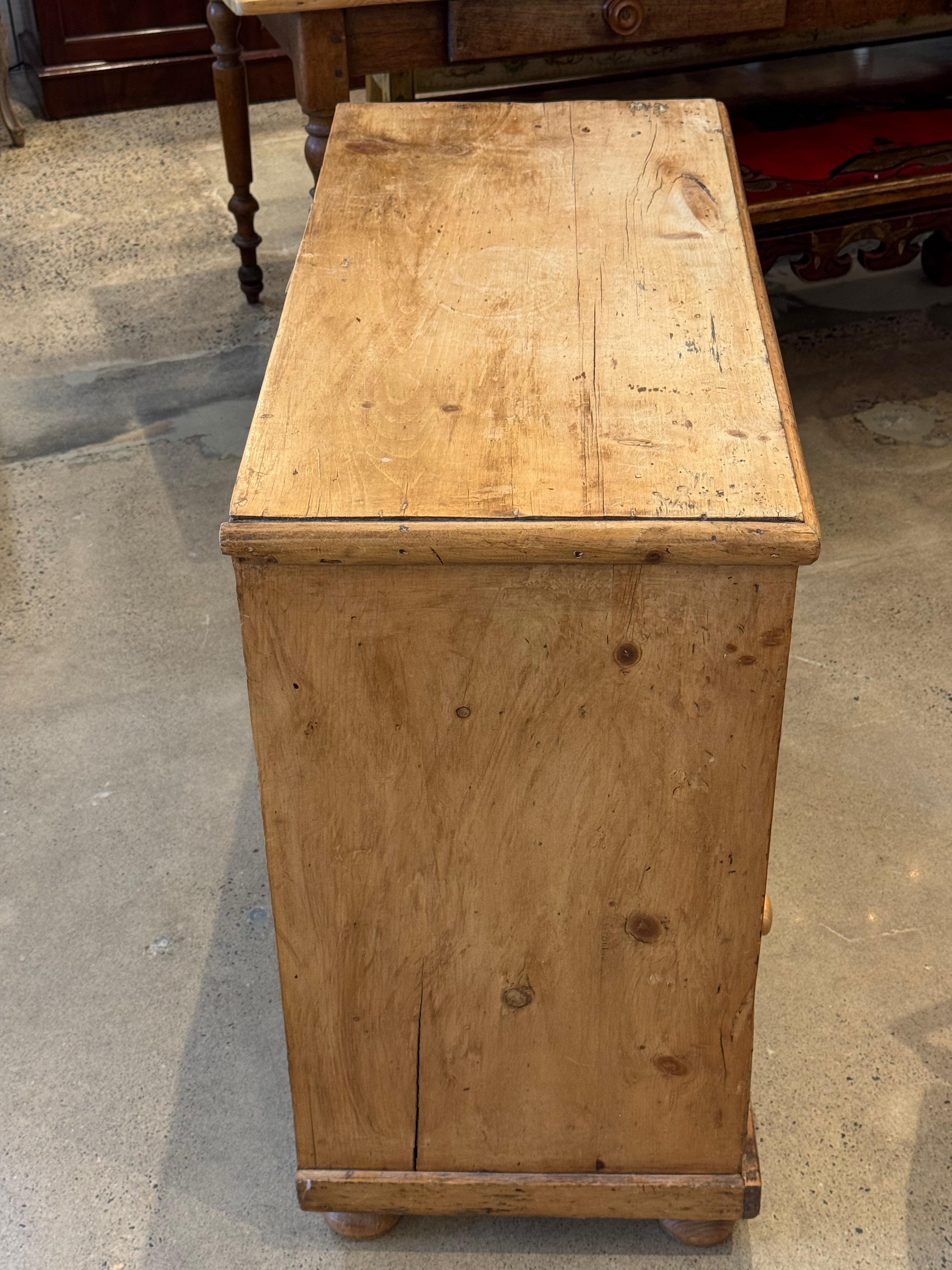 19th-Century English Pine Chest 3