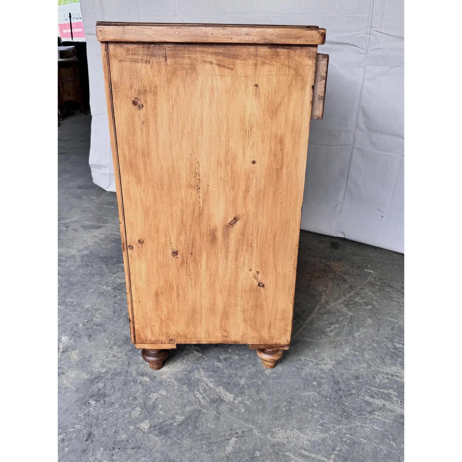 19th Century English Pine Chest of Drawers For Sale 7