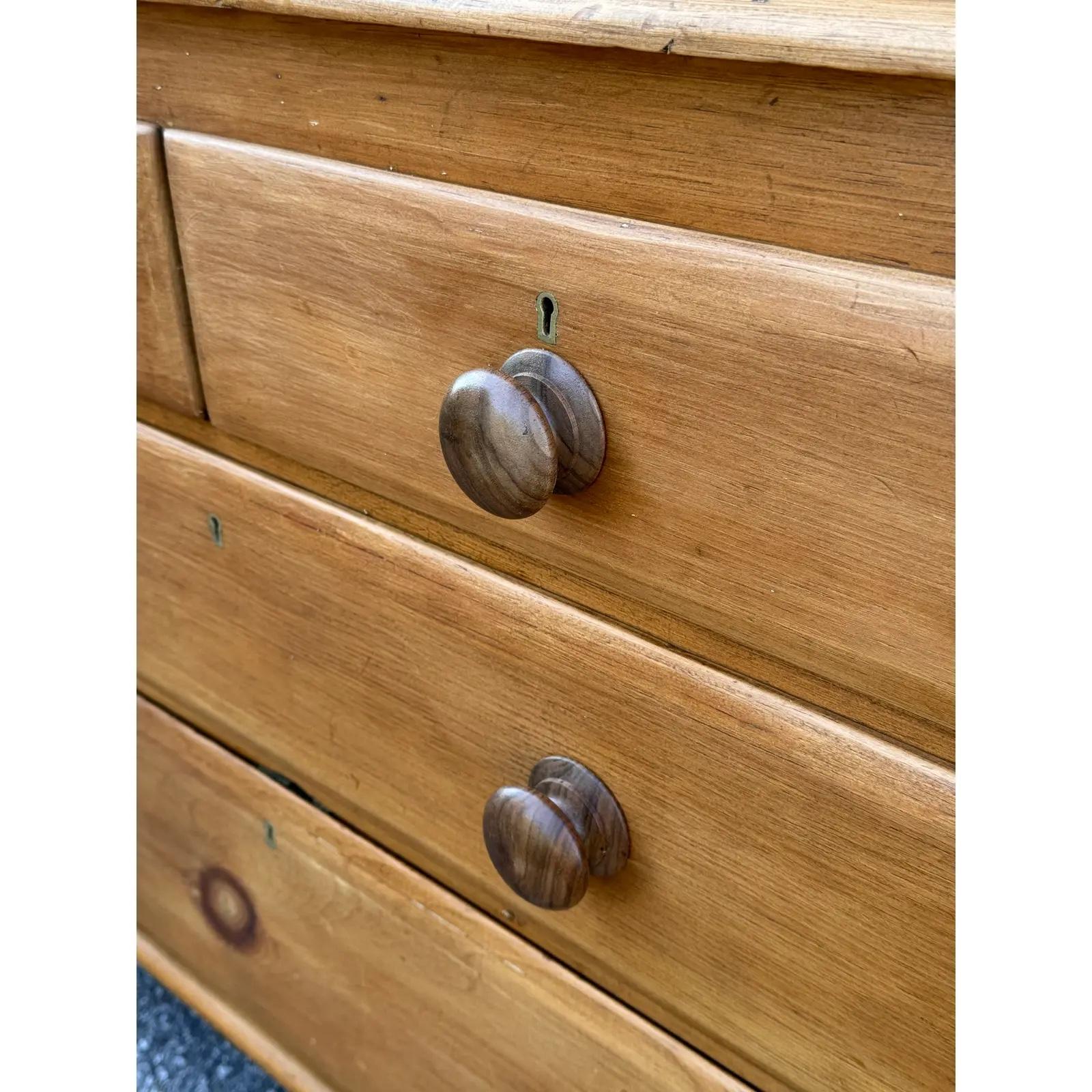 19th Century English Pine Chest of Drawers For Sale 1
