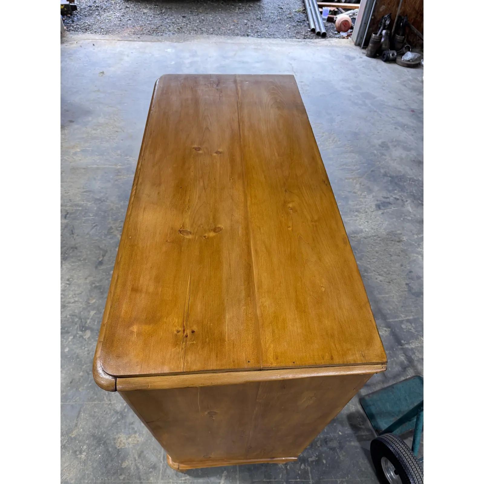 Pino Cassettiera in pino inglese del XIX secolo in vendita