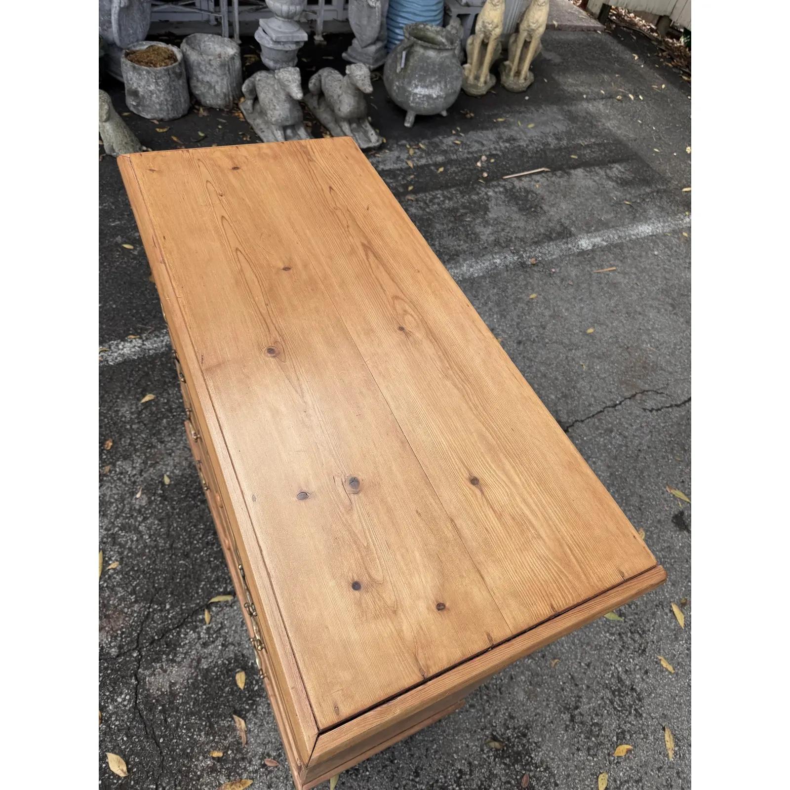 Cassettiera in pino inglese del XIX secolo in vendita 1