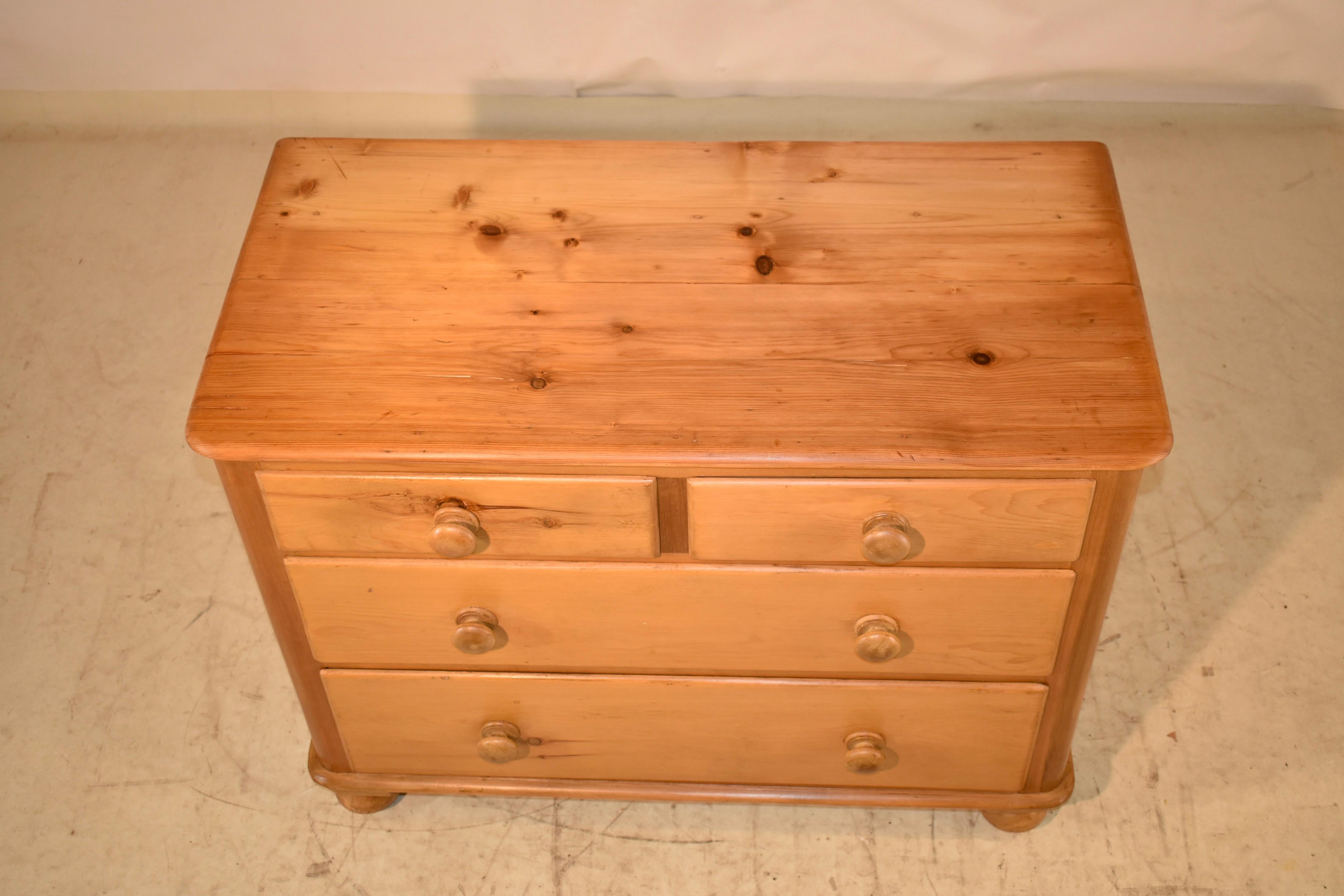 19th Century English Pine Chest of Drawers For Sale 1