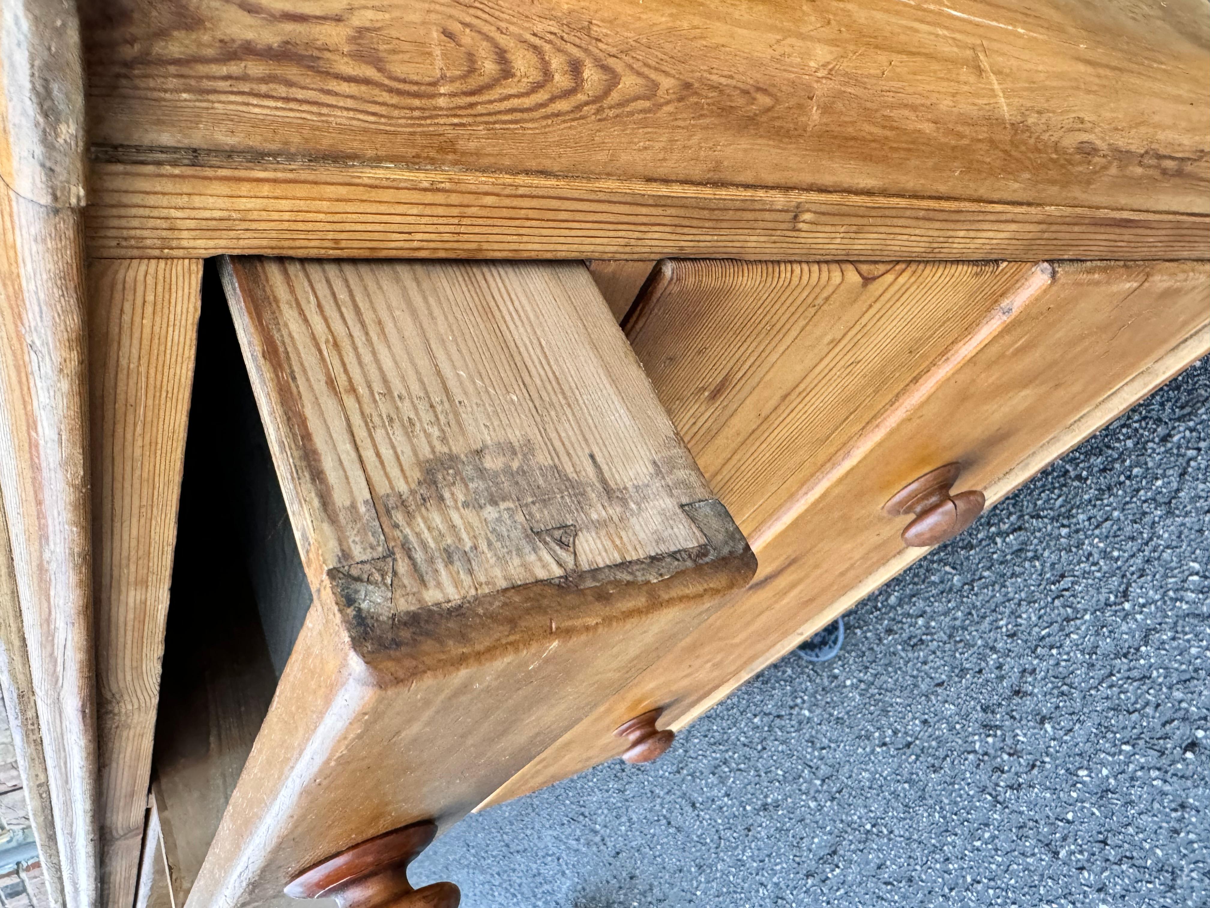Legno massiccio Cassettiera in pino inglese del XIX secolo