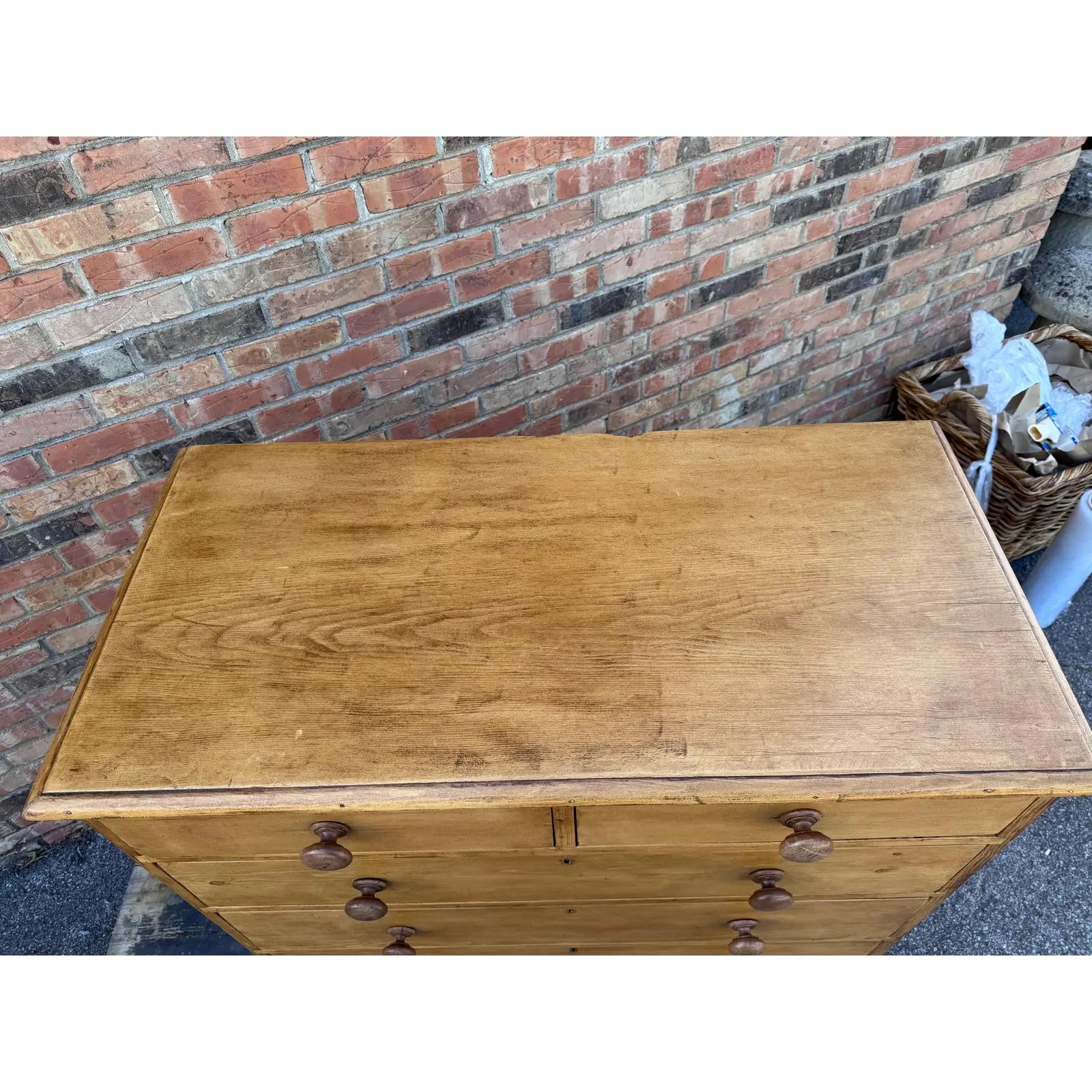 19th Century English Pine Chest of Drawers For Sale 1