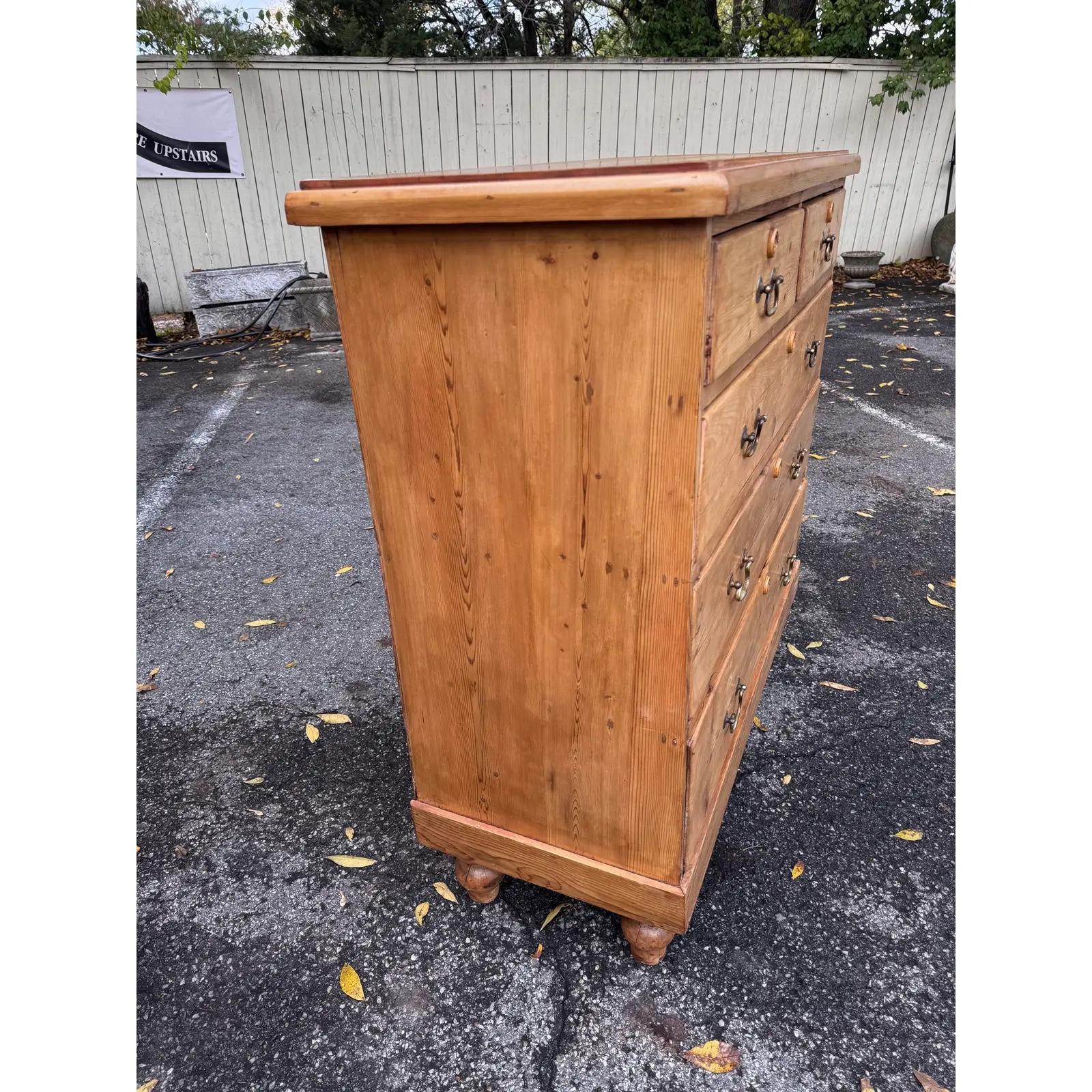 Cassettiera in pino inglese del XIX secolo in vendita 3