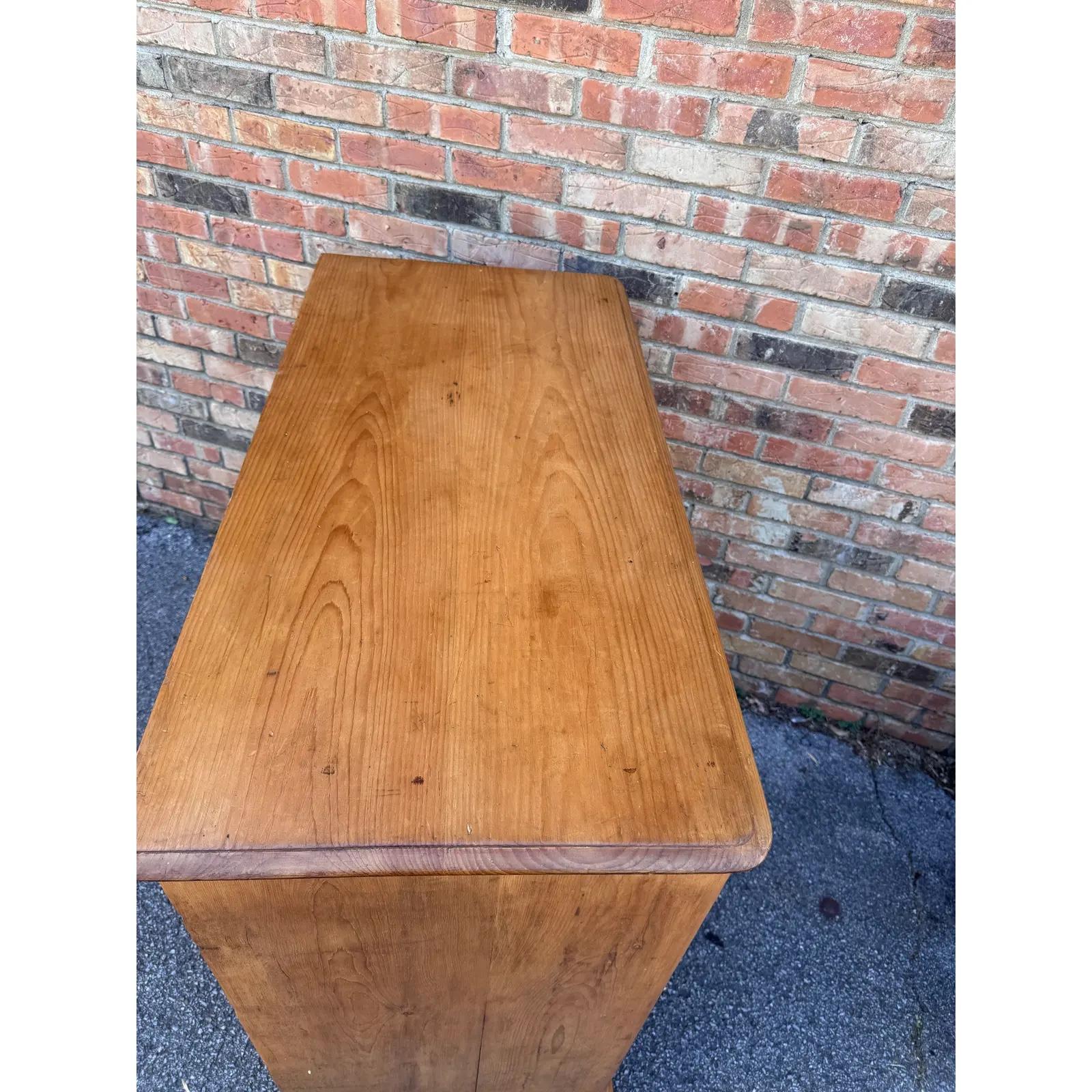 19th Century English Pine Chest of Drawers For Sale 3
