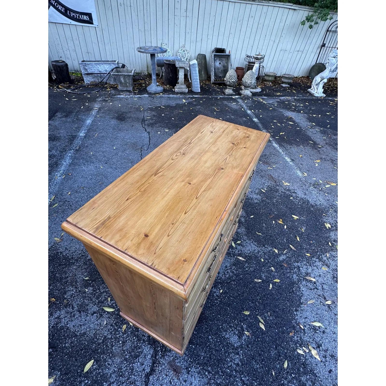 Cassettiera in pino inglese del XIX secolo in vendita 5