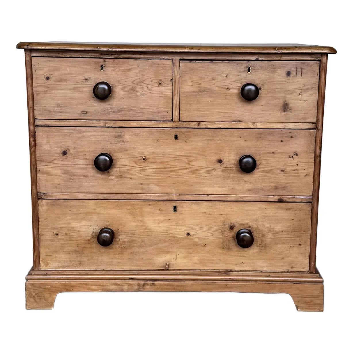 19th Century English Pine Chest of Drawers For Sale