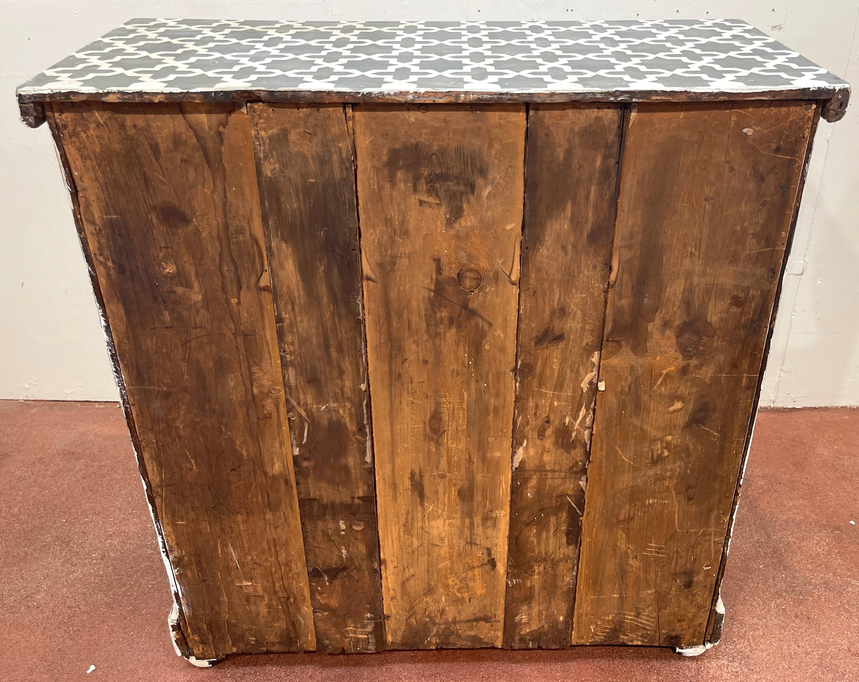 19th Century English Pine Chest with Later Florentine Paint Decoration  For Sale 8
