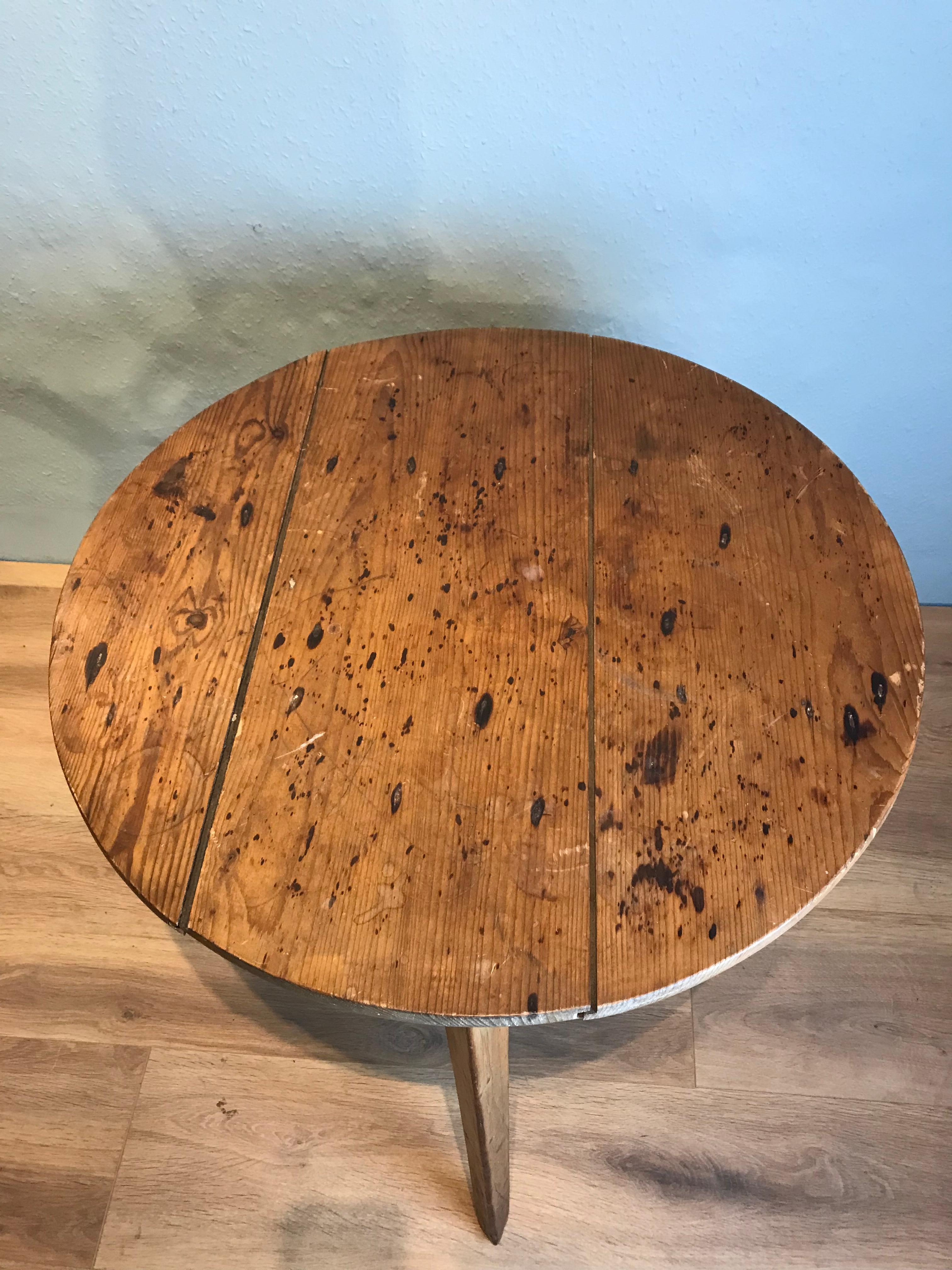 Victorian 19th Century English Pine Cricket Table In Wonderful Untouched Condition